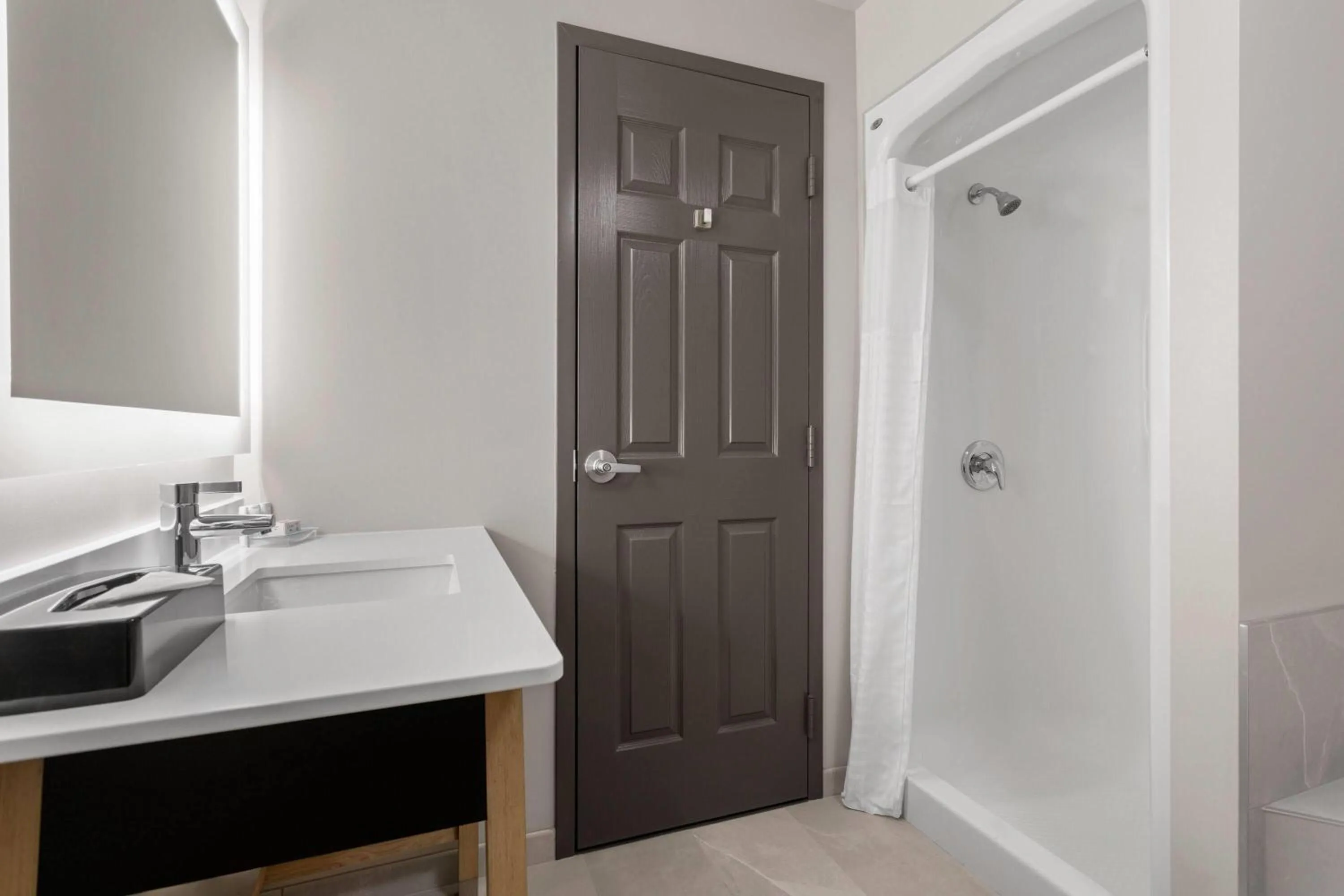 Bathroom in Super 8 by Wyndham Sault Ste Marie On