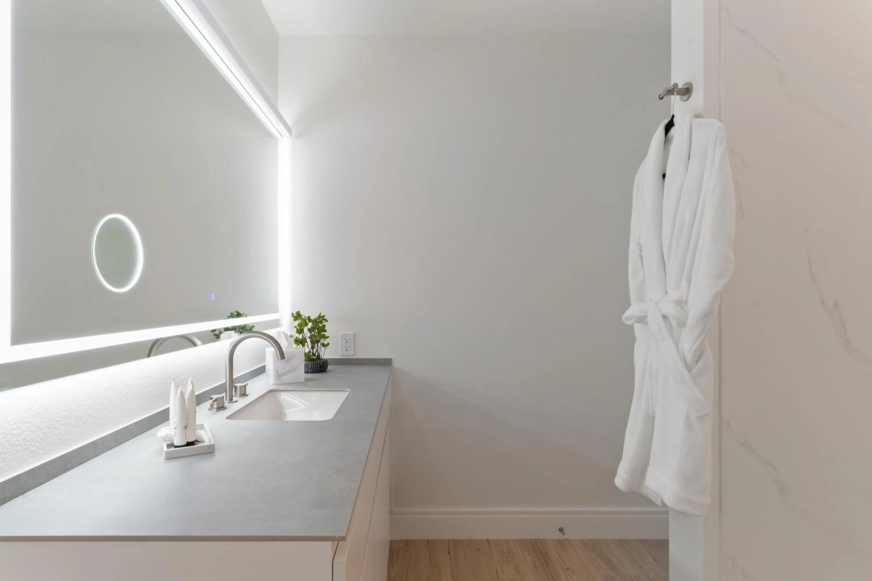 Bathroom in Otonomus Hotel Las Vegas