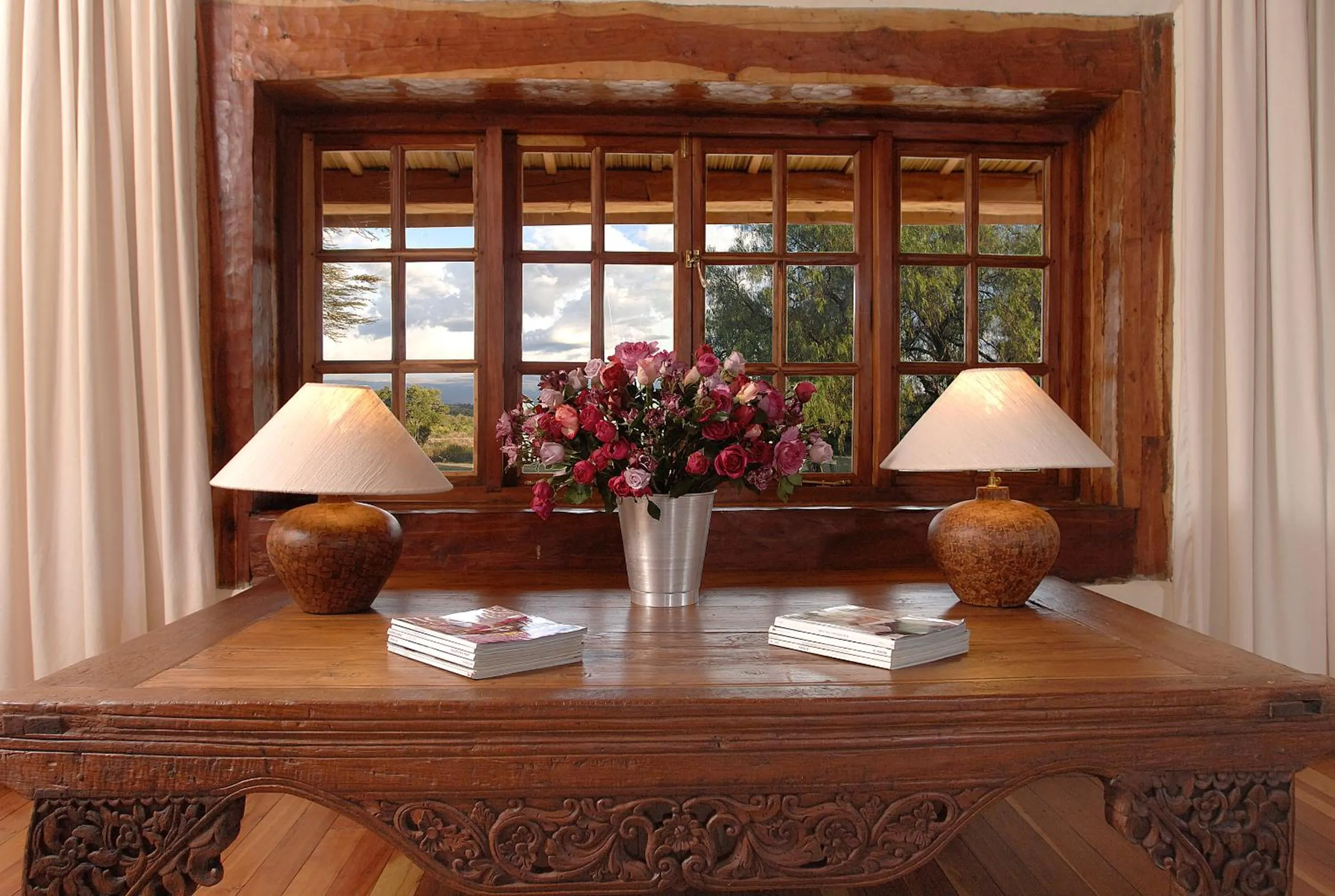 Lobby or reception in Mukima Manor