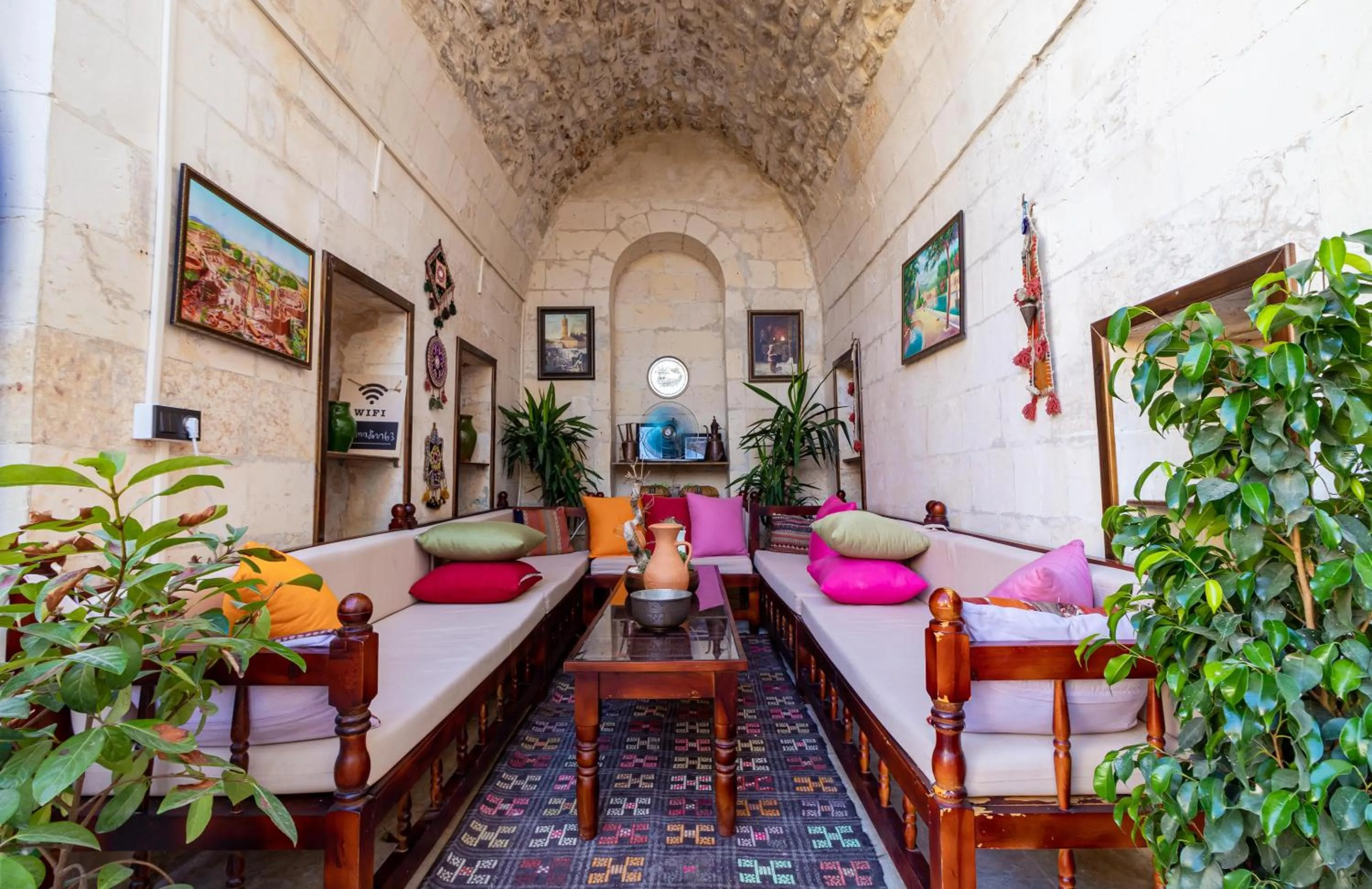 Seating area in Nomad inn