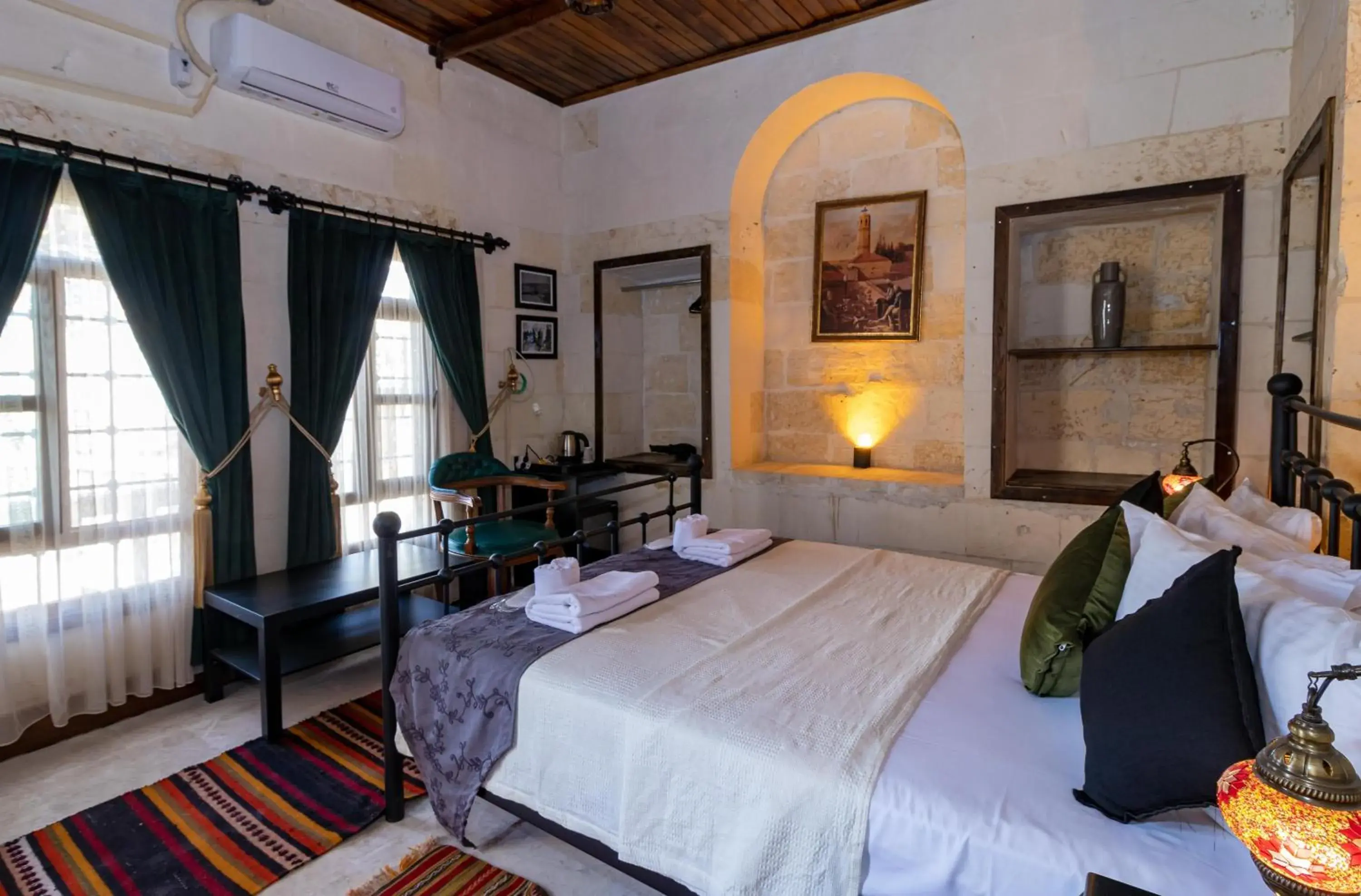 Double Room in Nomad inn Double Room in Nomad inn