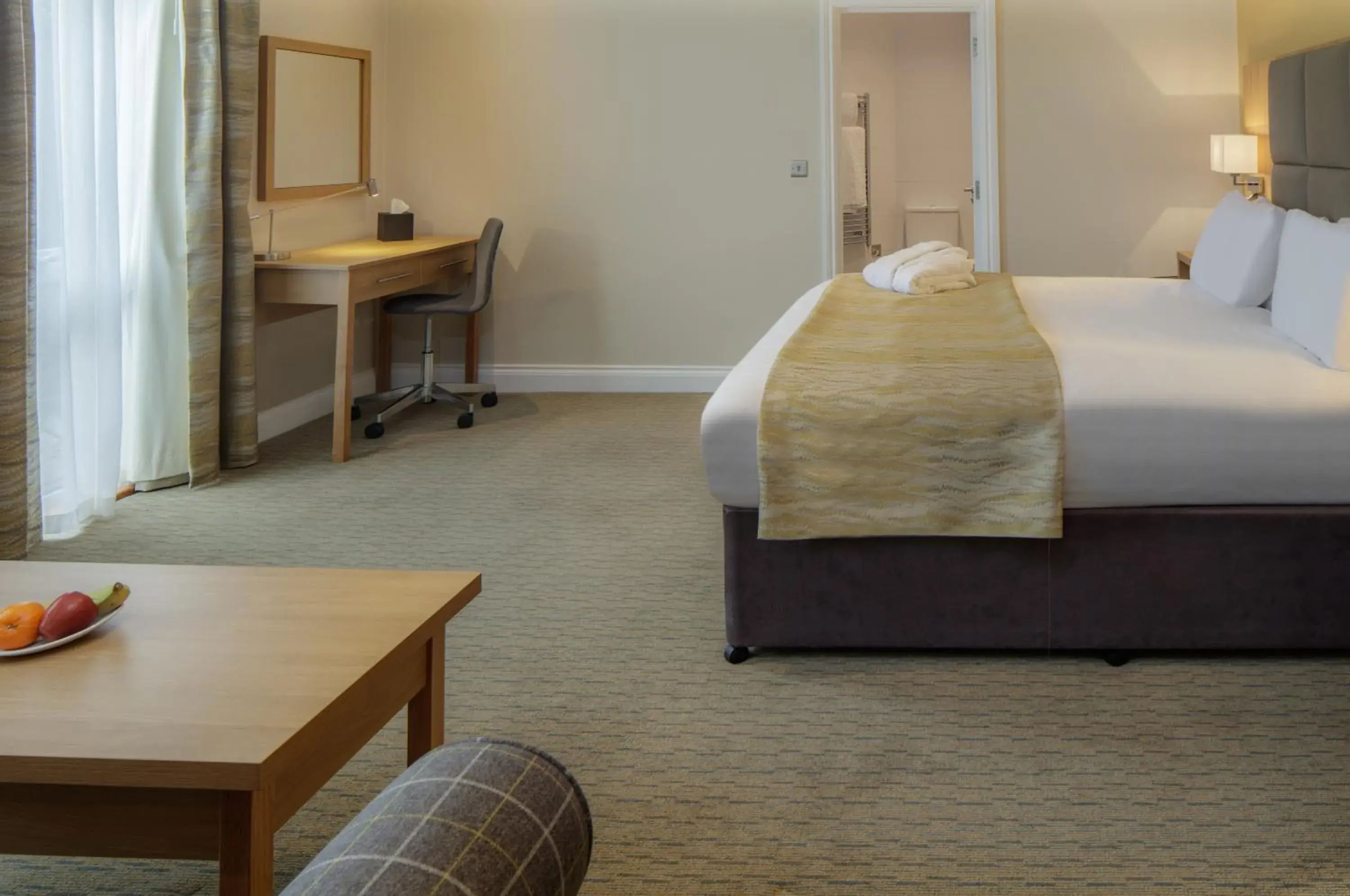 Seating area in Mercure Hatfield Oak Hotel