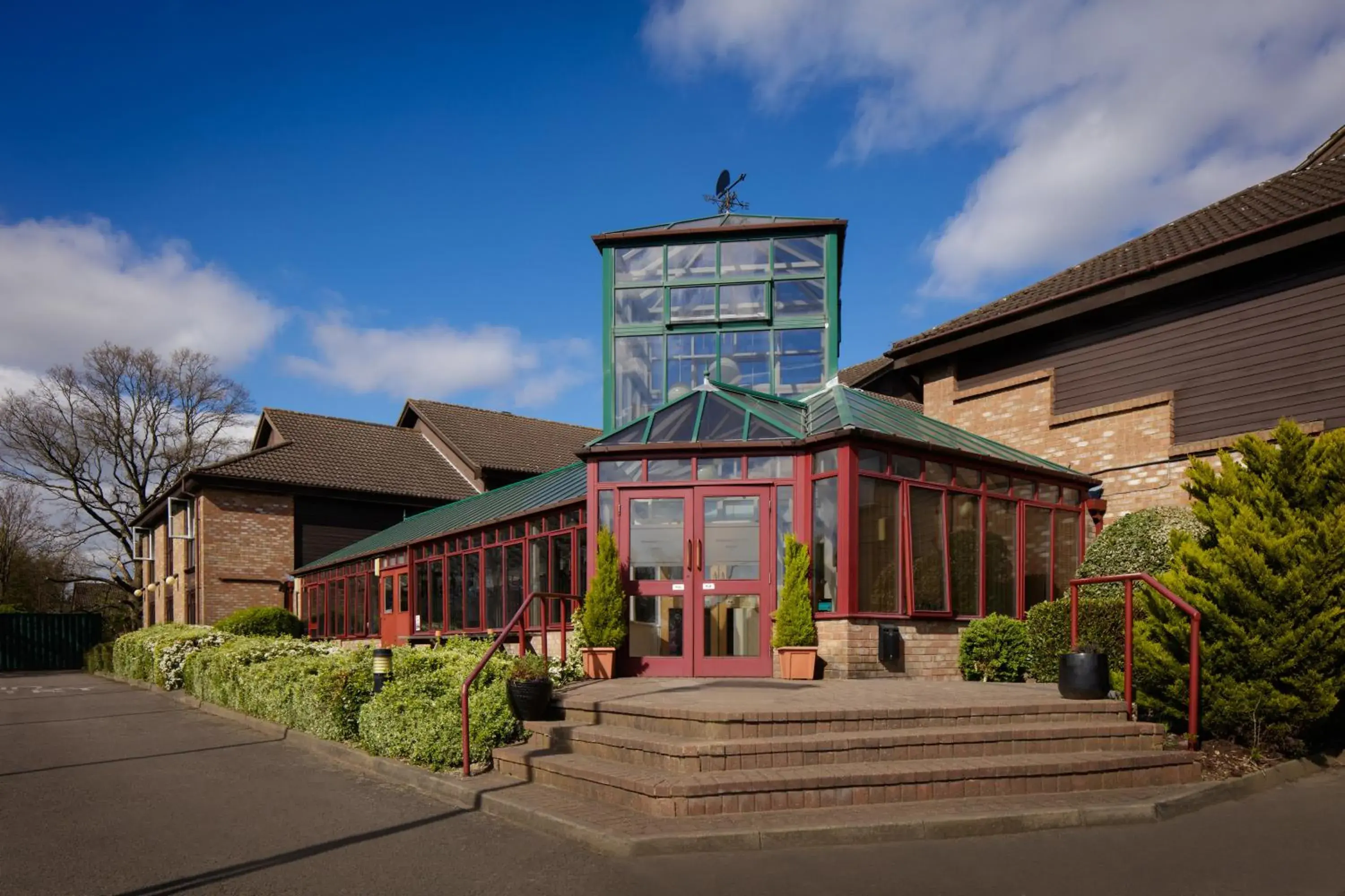 Facade/entrance, Property Building in Mercure Hatfield Oak Hotel