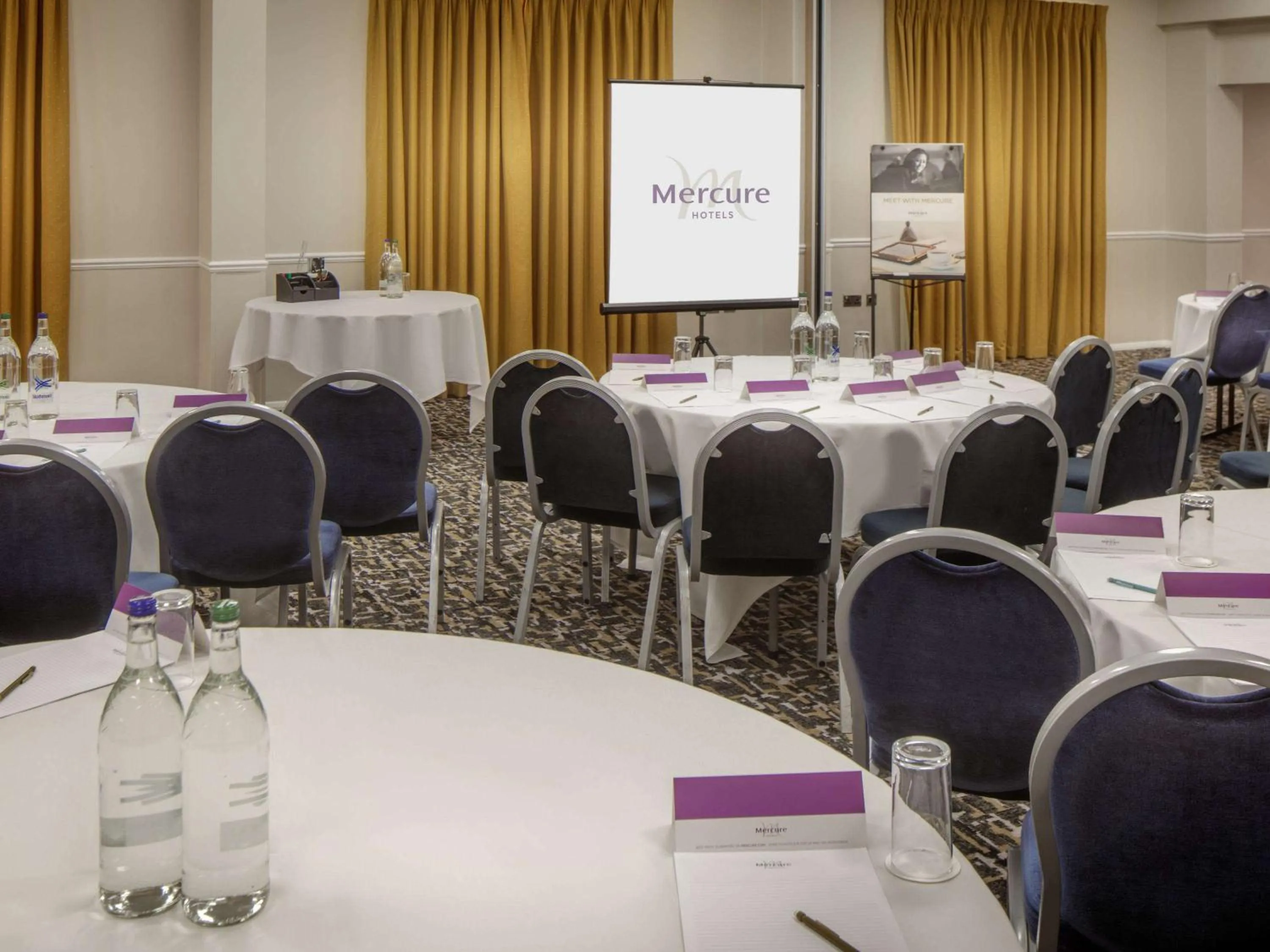On site, Business Area/Conference Room in Mercure Hatfield Oak Hotel