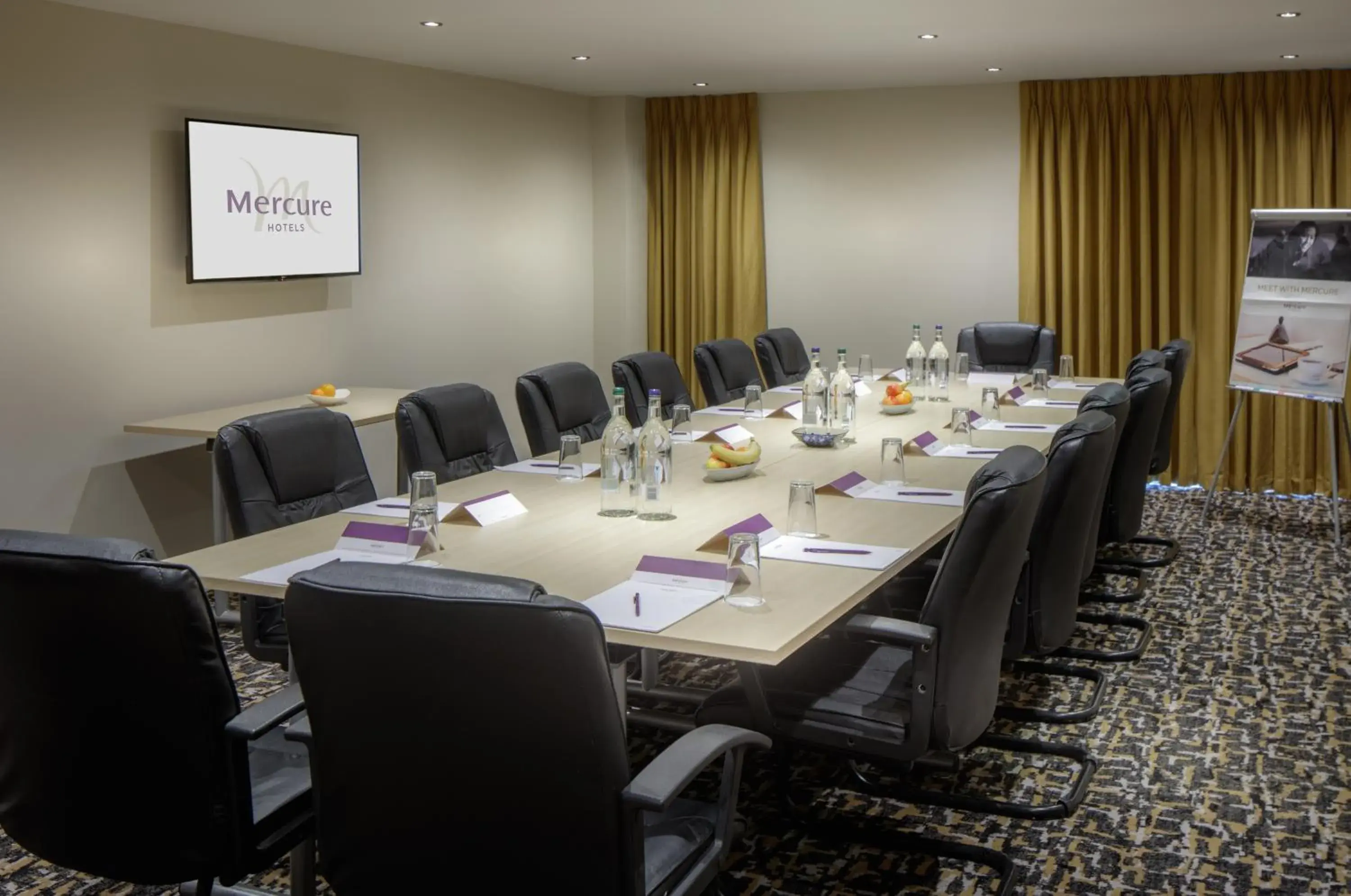 Meeting/conference room in Mercure Hatfield Oak Hotel