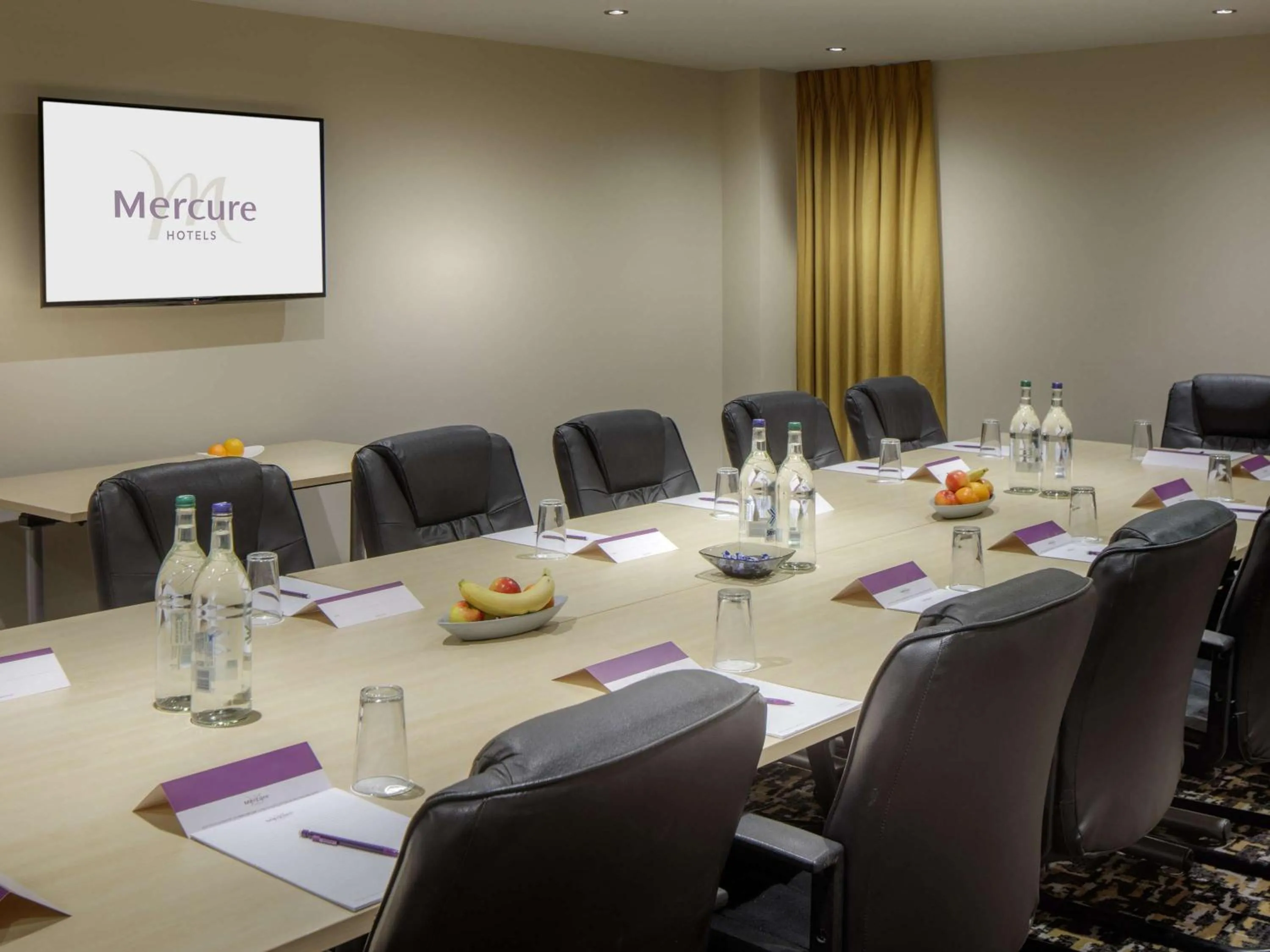 On site, Business Area/Conference Room in Mercure Hatfield Oak Hotel