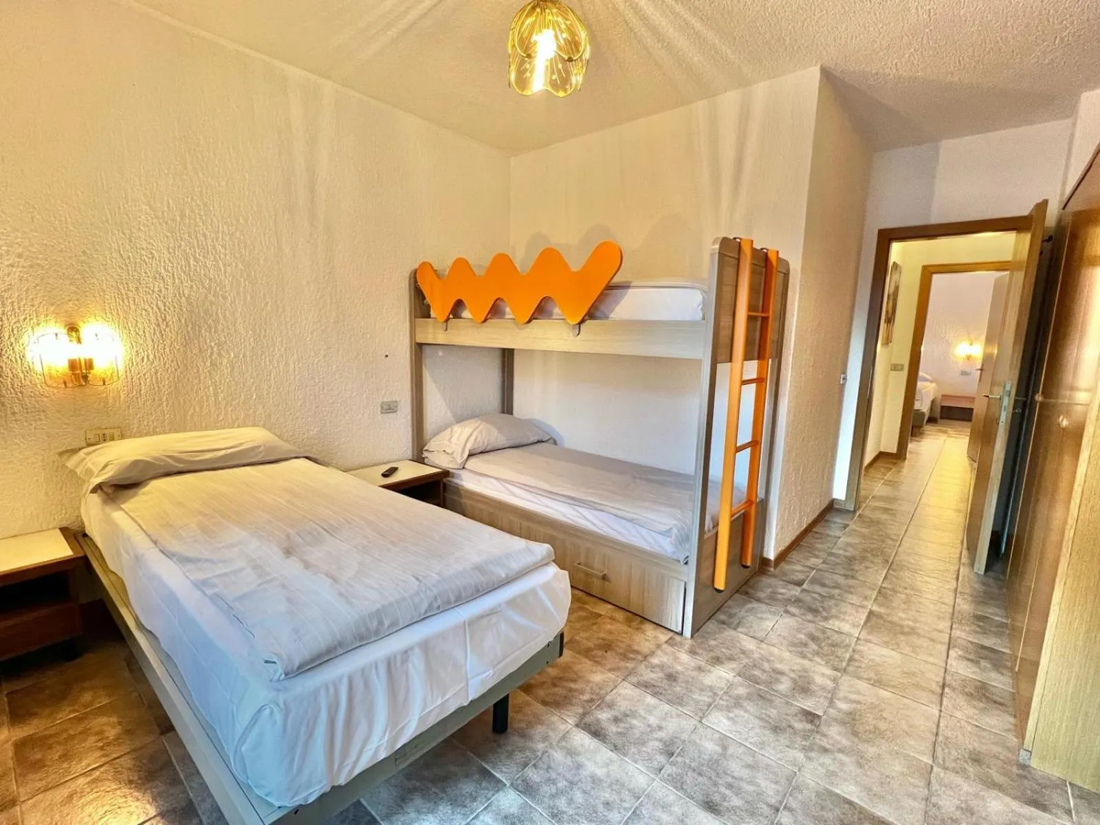 Bed in Residence Adele