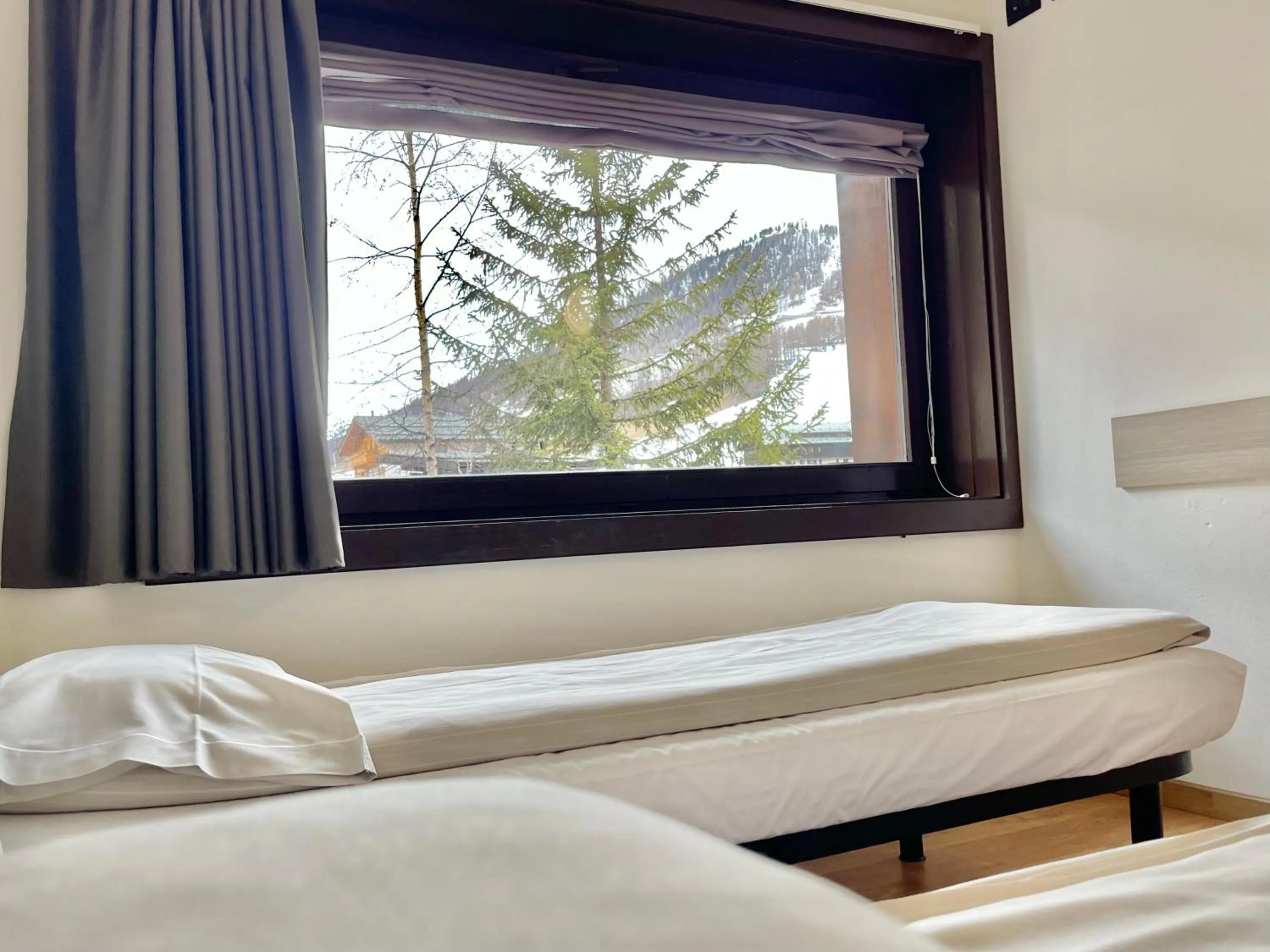 Bed in Residence Adele