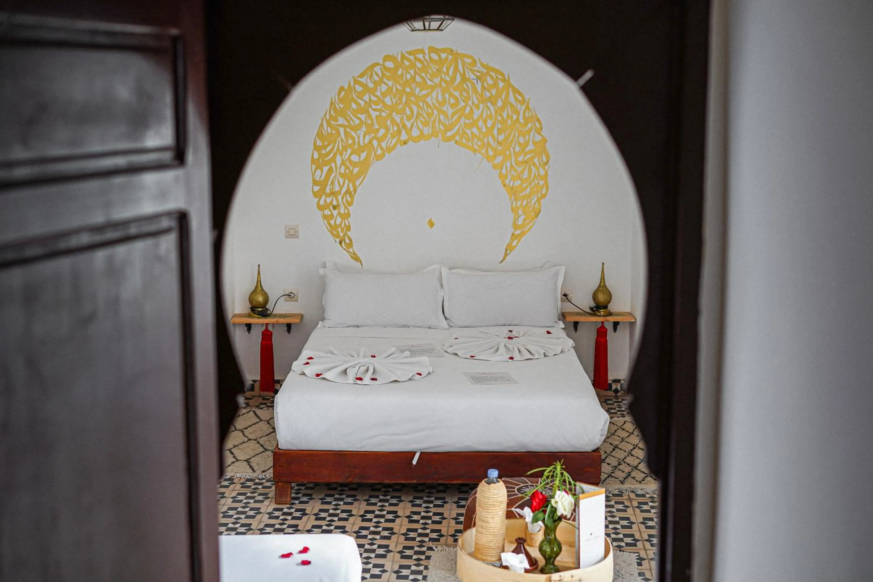 Bedroom, Bed in Riad Tzizwit Boutique Hotel & SPA