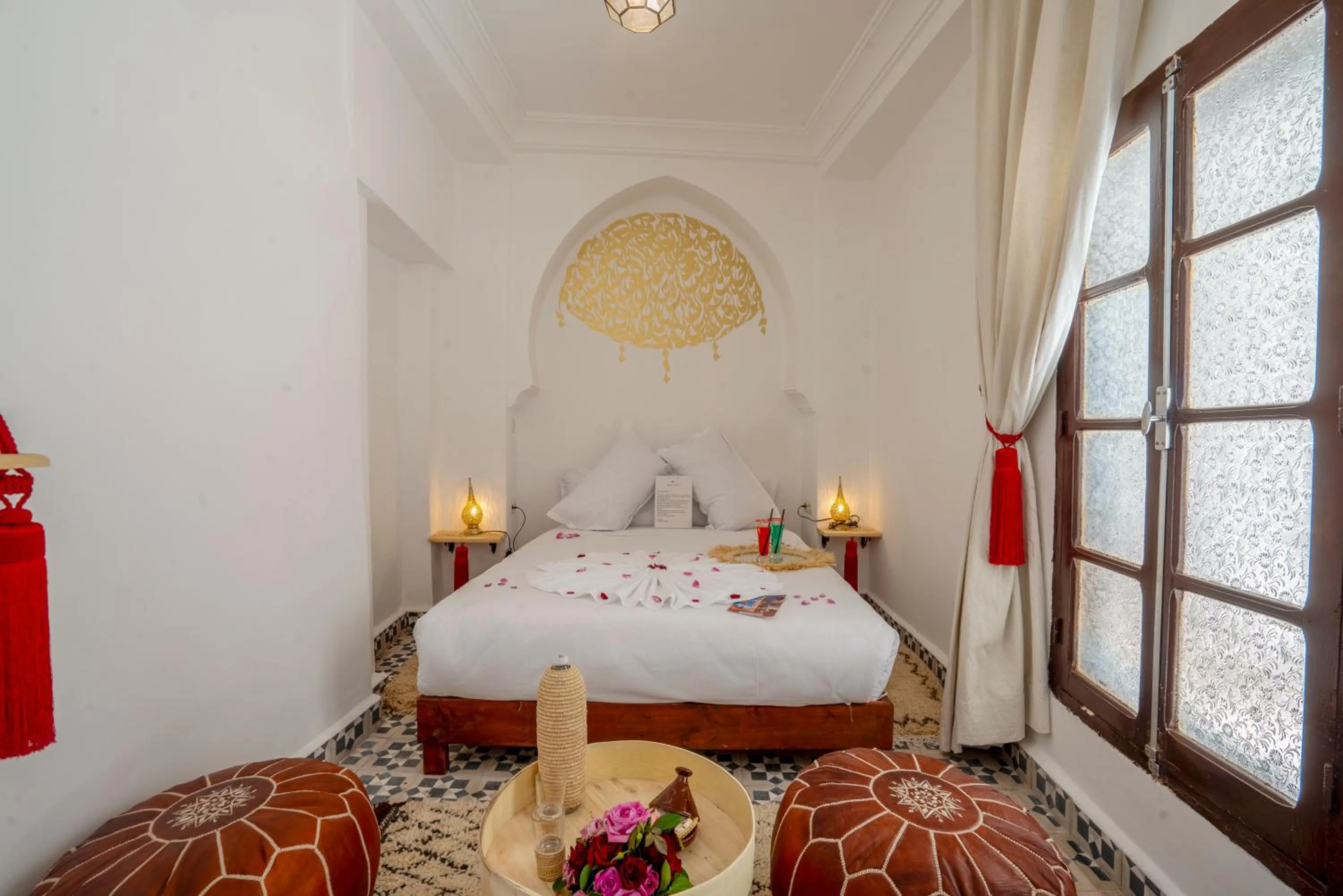 Bedroom, Bed in Riad Tzizwit Boutique Hotel & SPA
