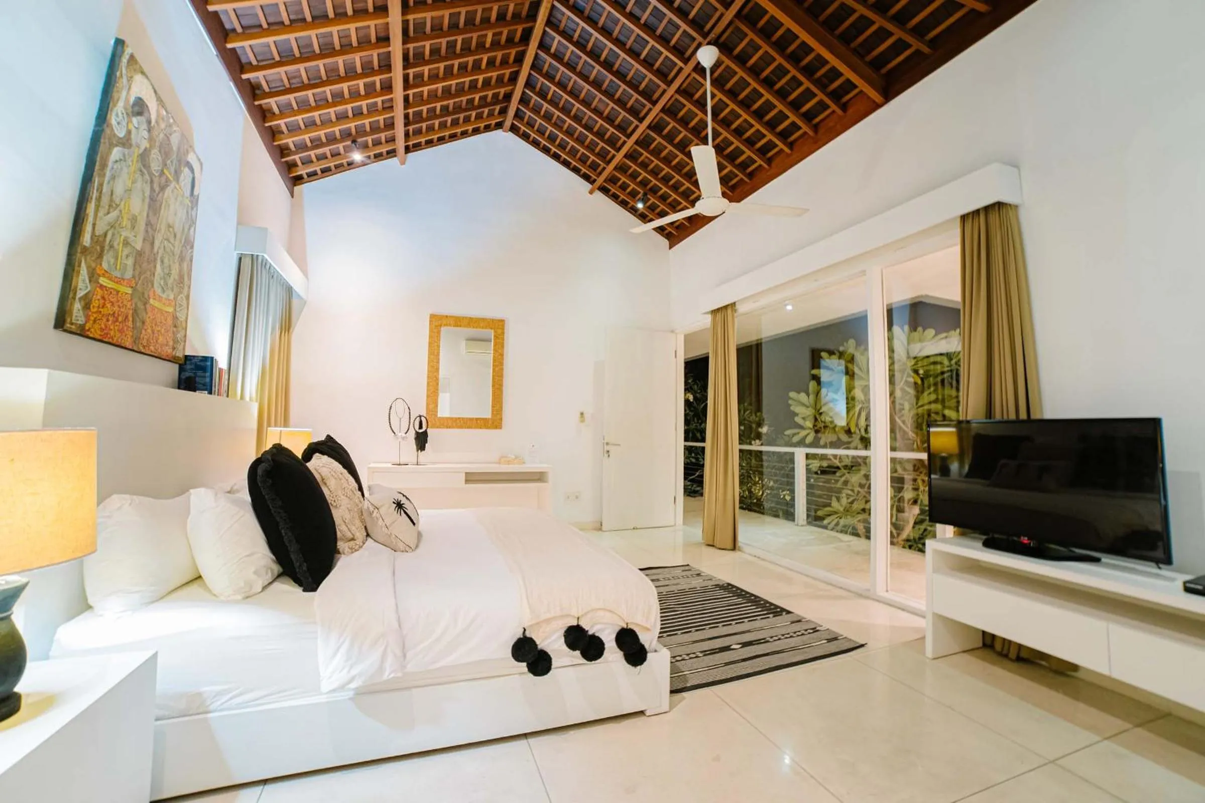 Photo of the whole room, Bed in CassaMia Bali - Spacious Luxury 5 Bedroom Villa