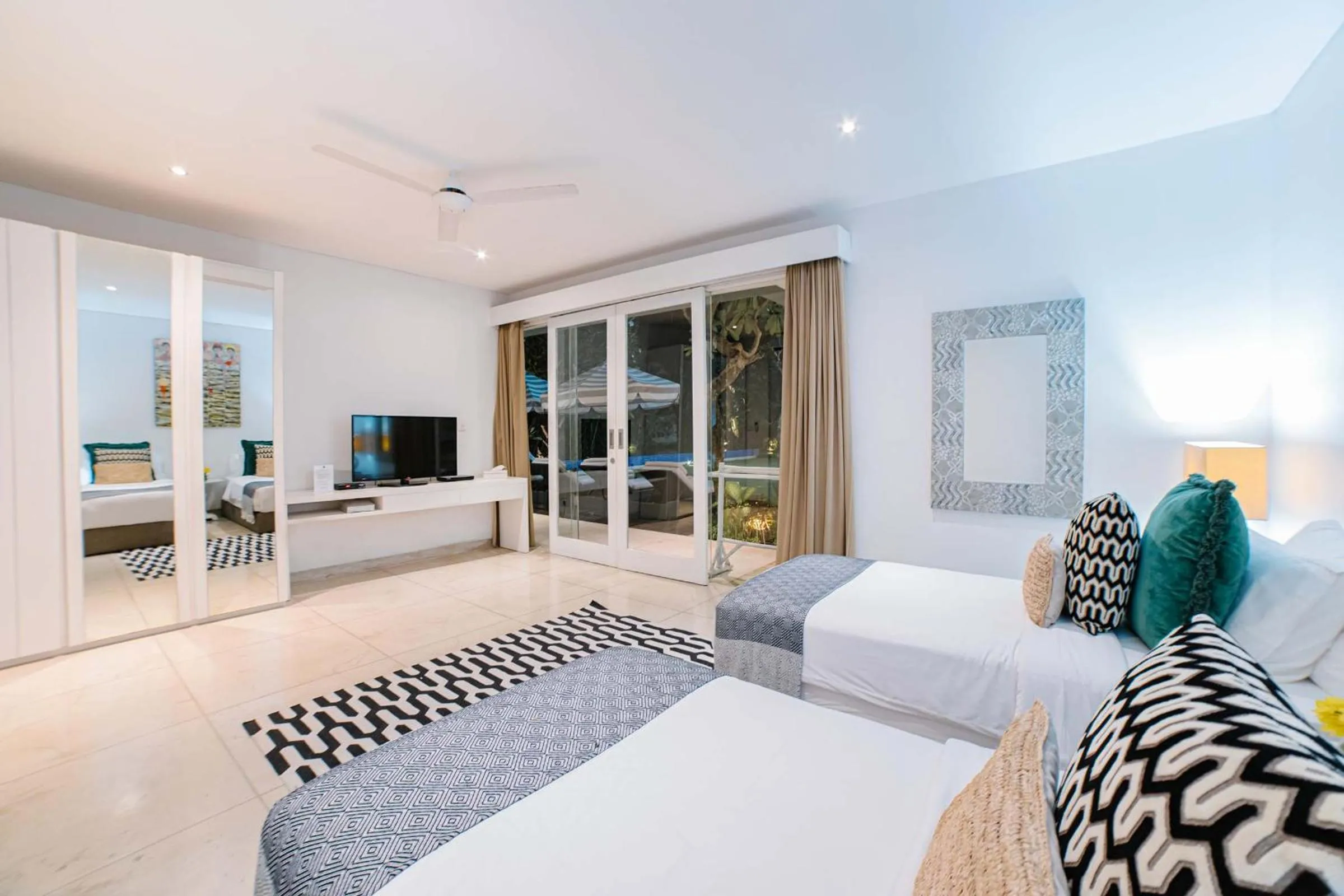 Photo of the whole room, Bed in CassaMia Bali - Spacious Luxury 5 Bedroom Villa