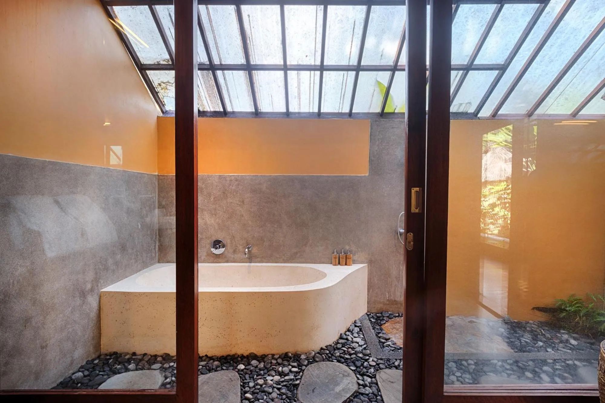 Bathroom in Samkhya Villas - Free 1x Floating Breakfast or Minibar