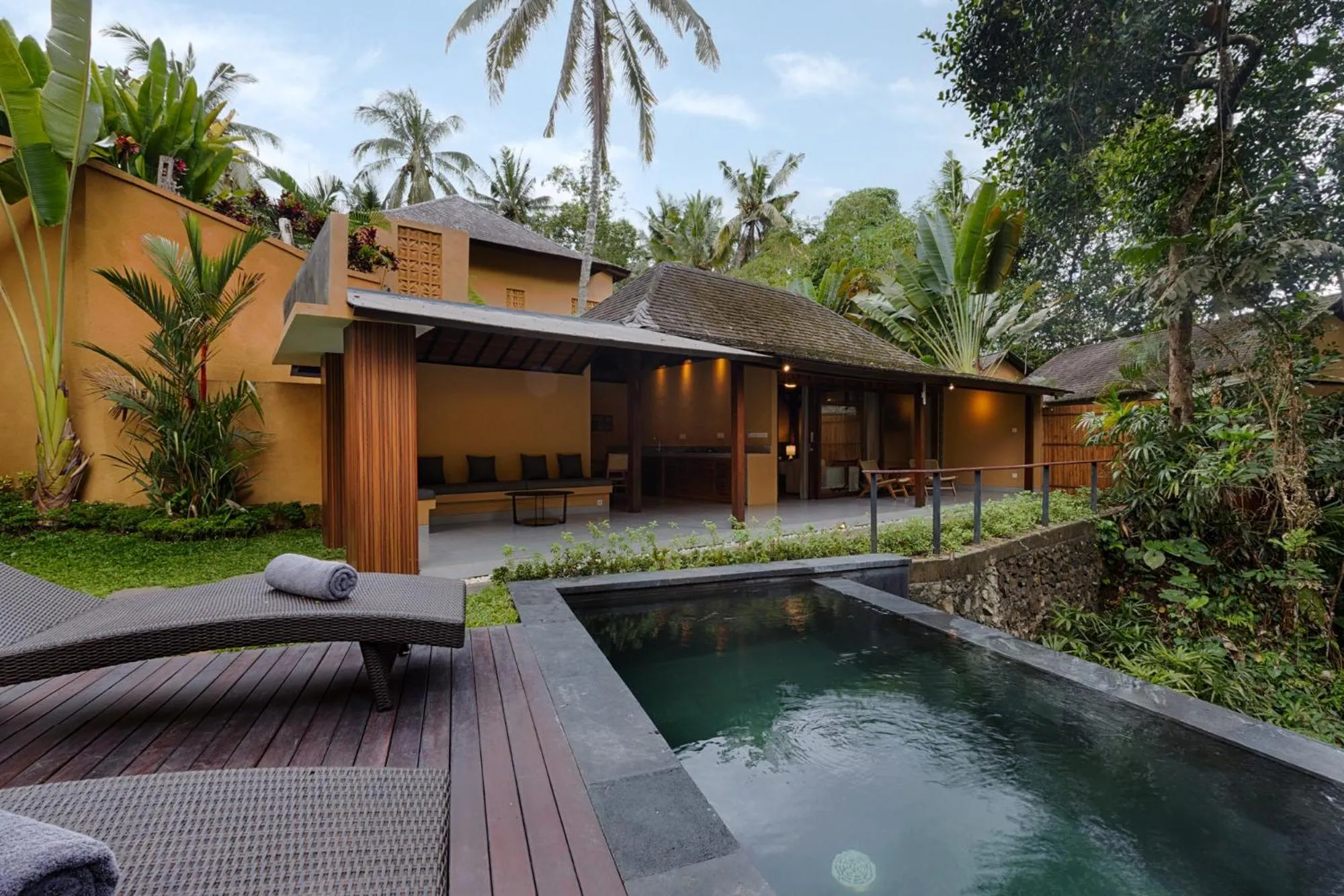 Property building in Samkhya Villas - Free 1x Floating Breakfast or Minibar