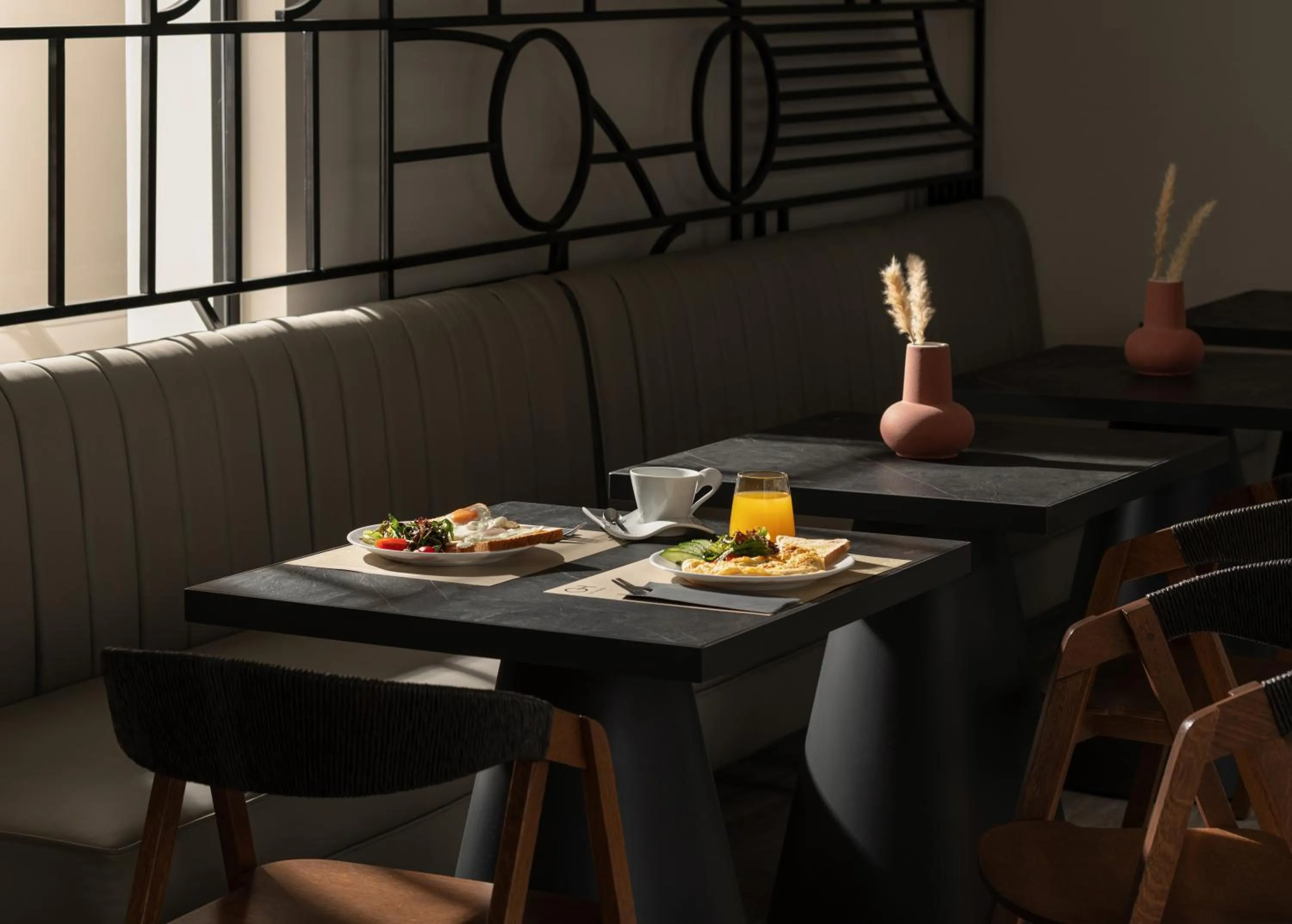 Restaurant/places to eat in The George - Hospitality Beyond
