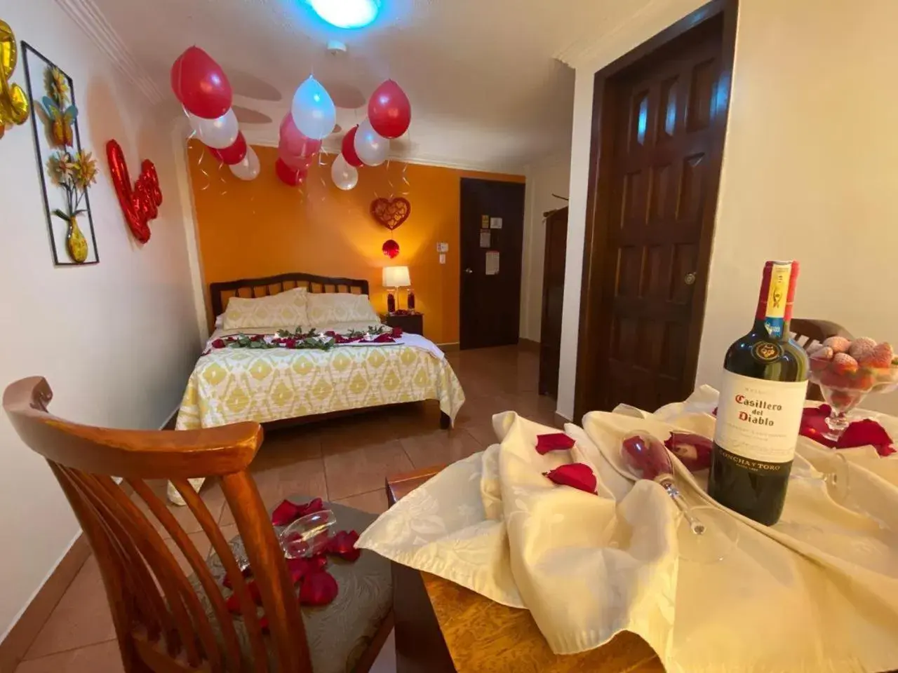 Breakfast, Bed in Hotel Margarita 2 Breakfast, Bed in Hotel Margarita 2