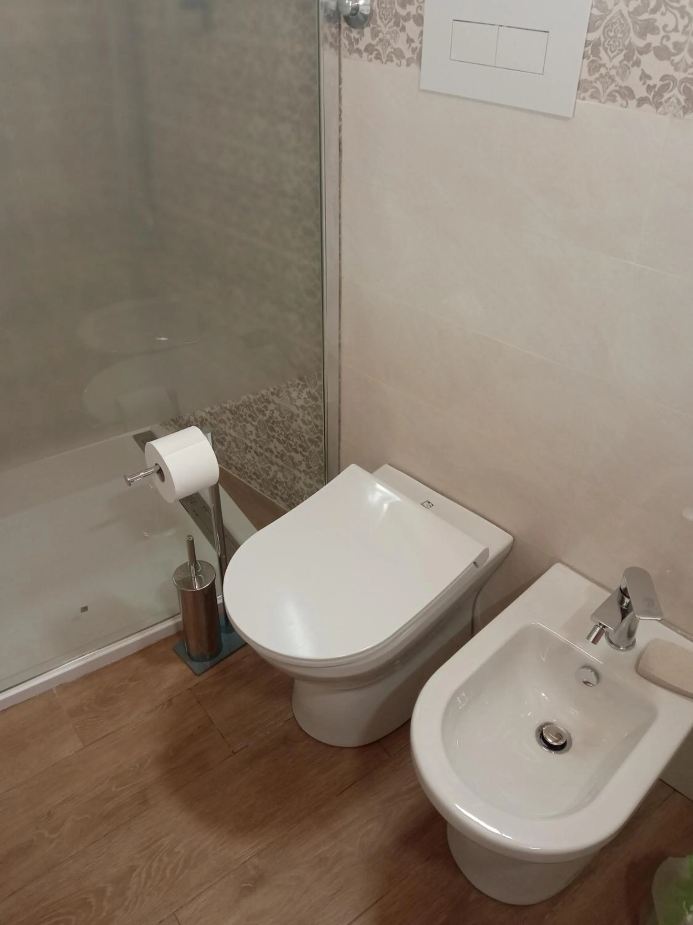 Toilet in ToviMar Apartments