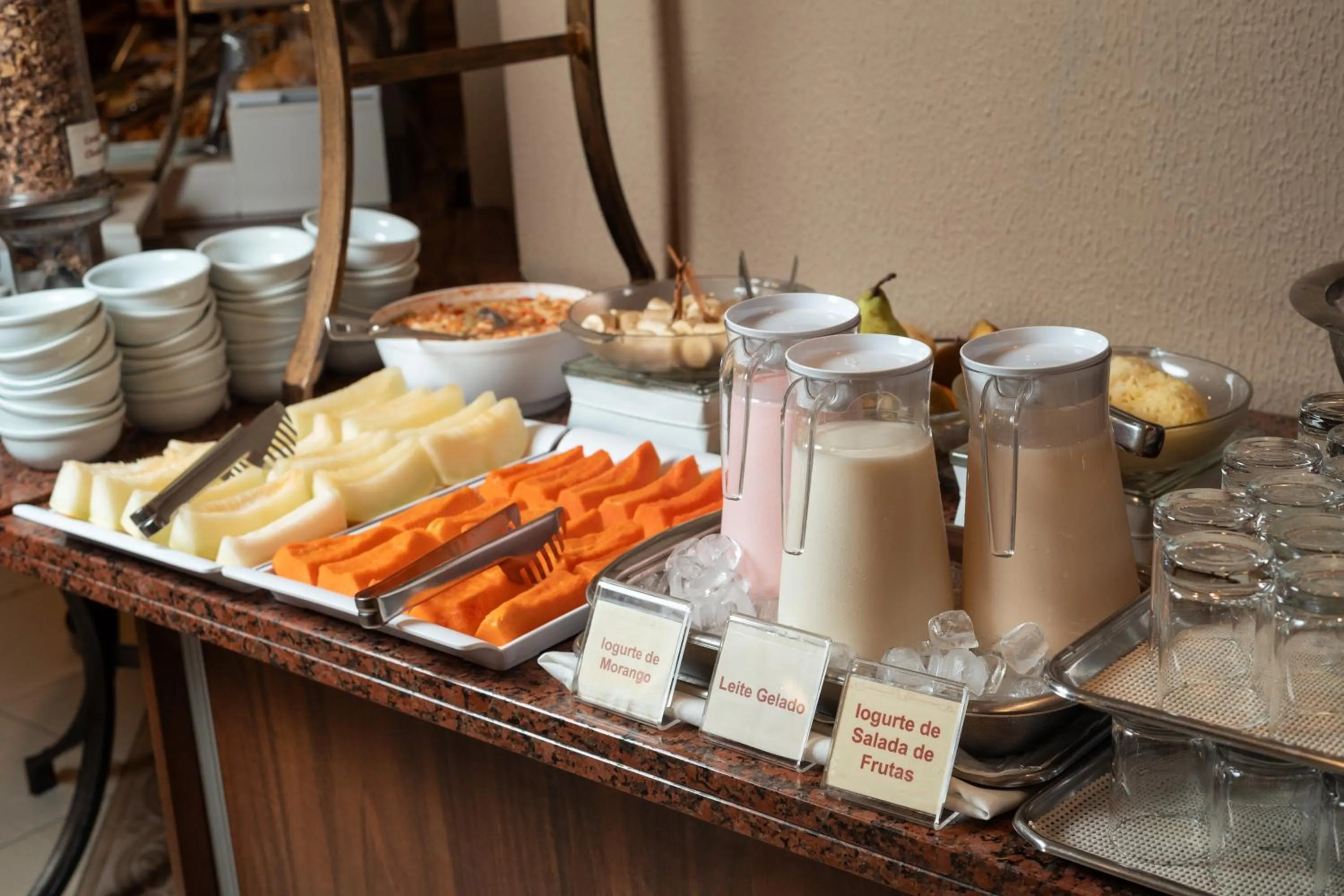 Breakfast in Hotel Villa Michelon