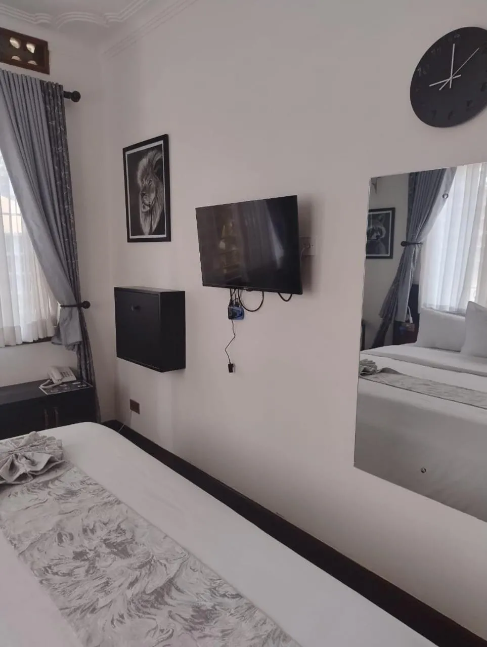TV and multimedia, Bed in SKA The Boutique Munyonyo