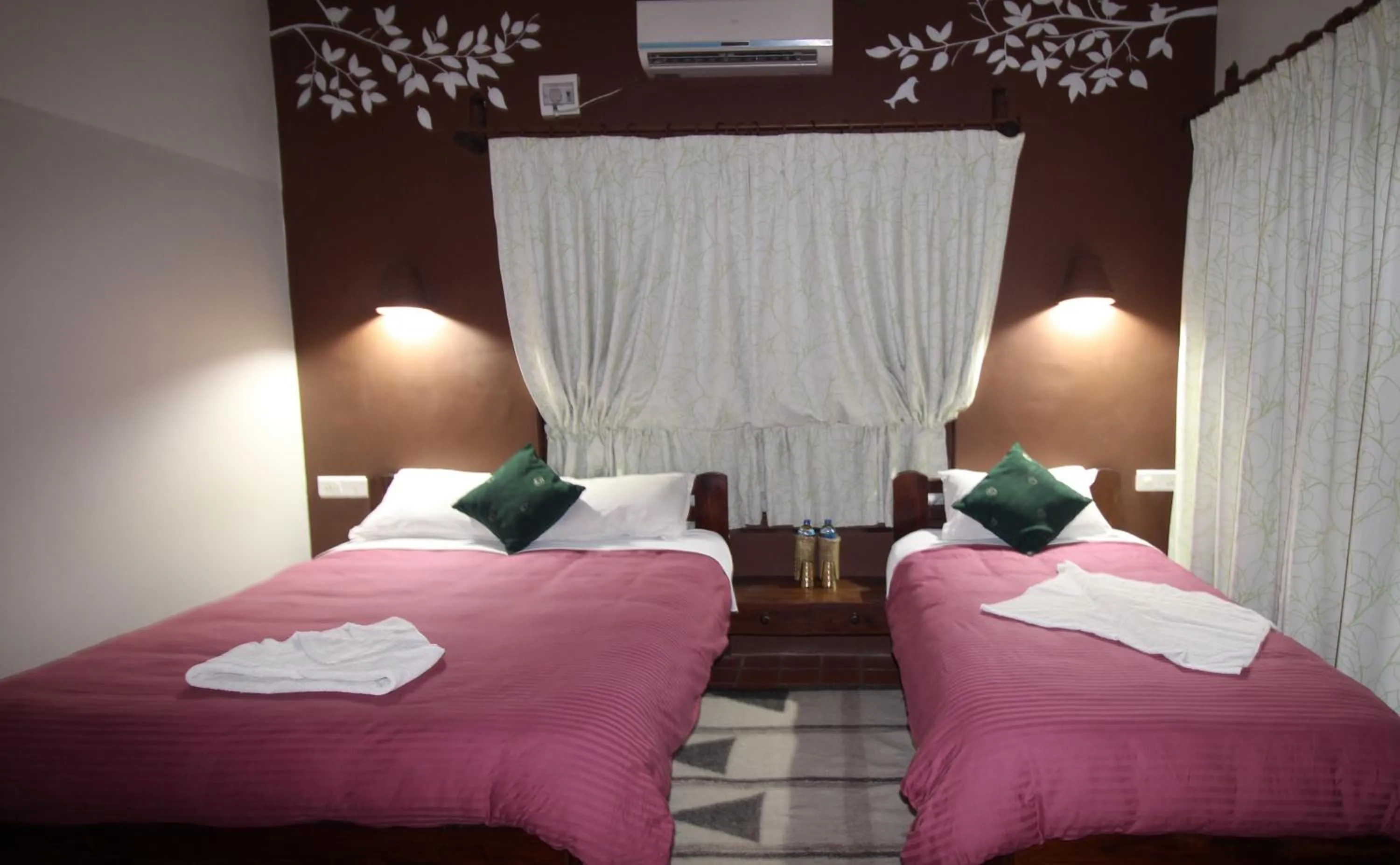 Bedroom, Bed in River View Jungle Camp