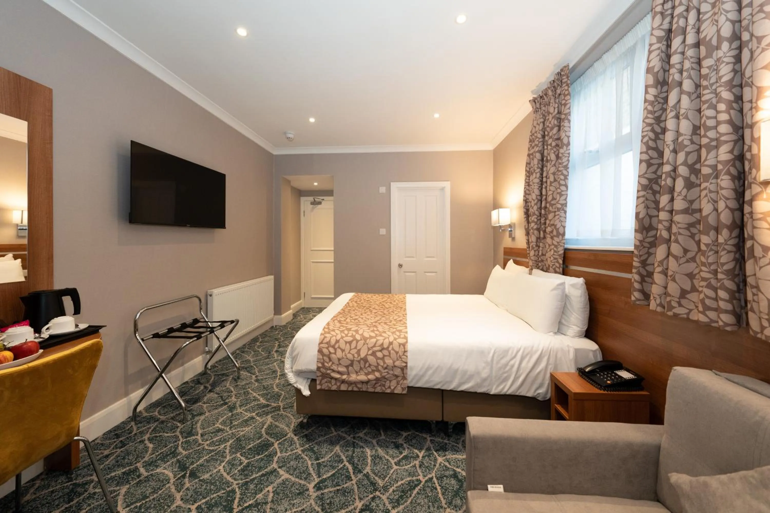 Bedroom, Bed in Park Avenue Bayswater Inn Hyde Park