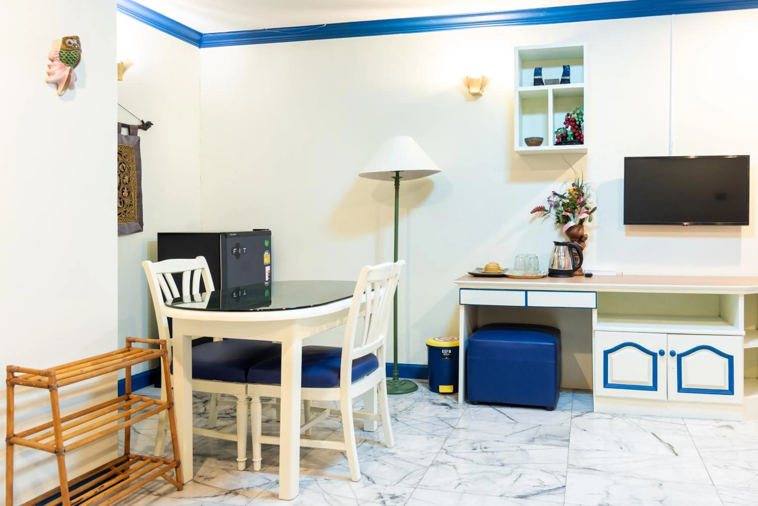 TV and multimedia in 75 Paradise Lane Managed by Loft Group