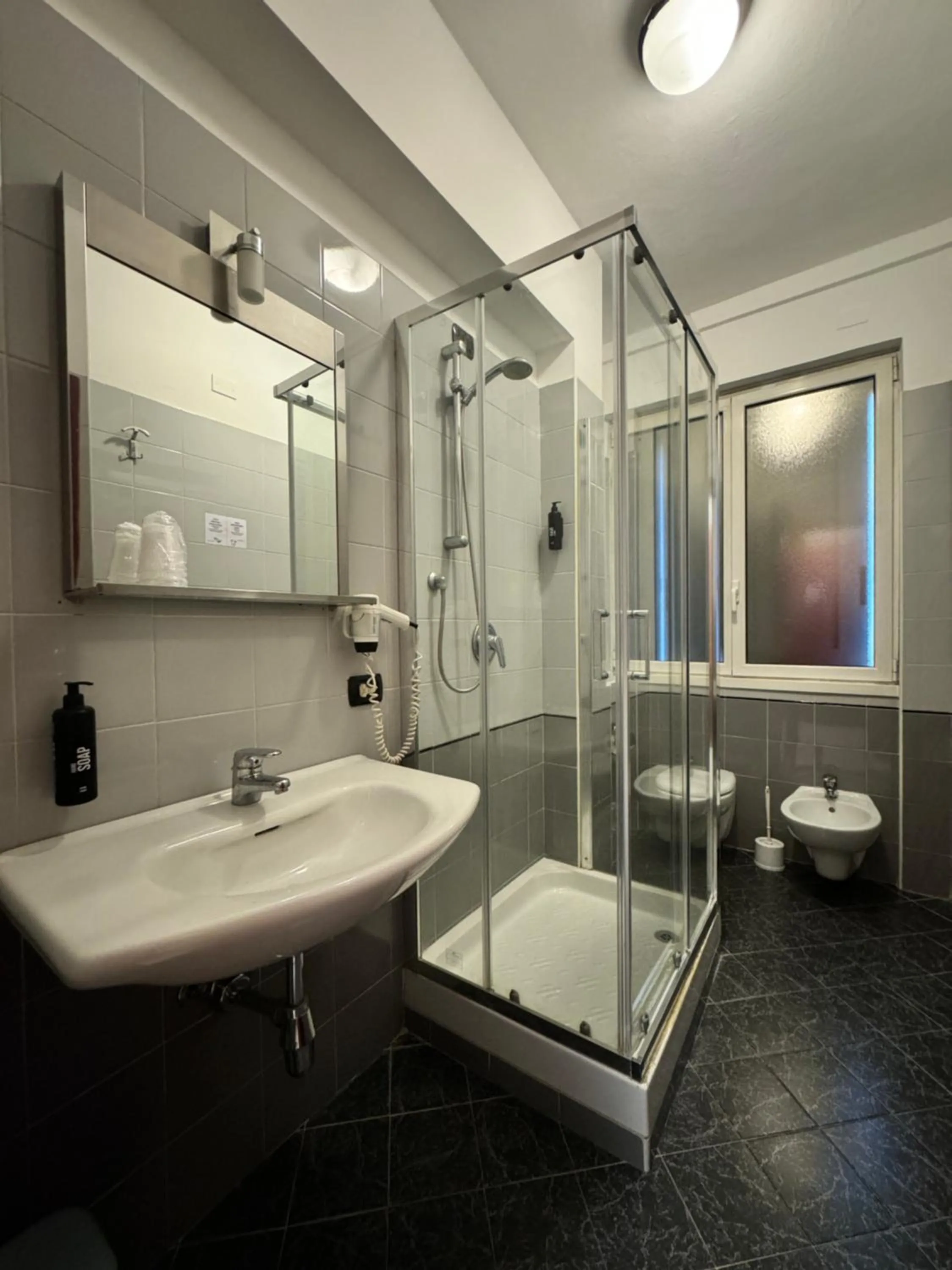 Bathroom in Hotel Parma