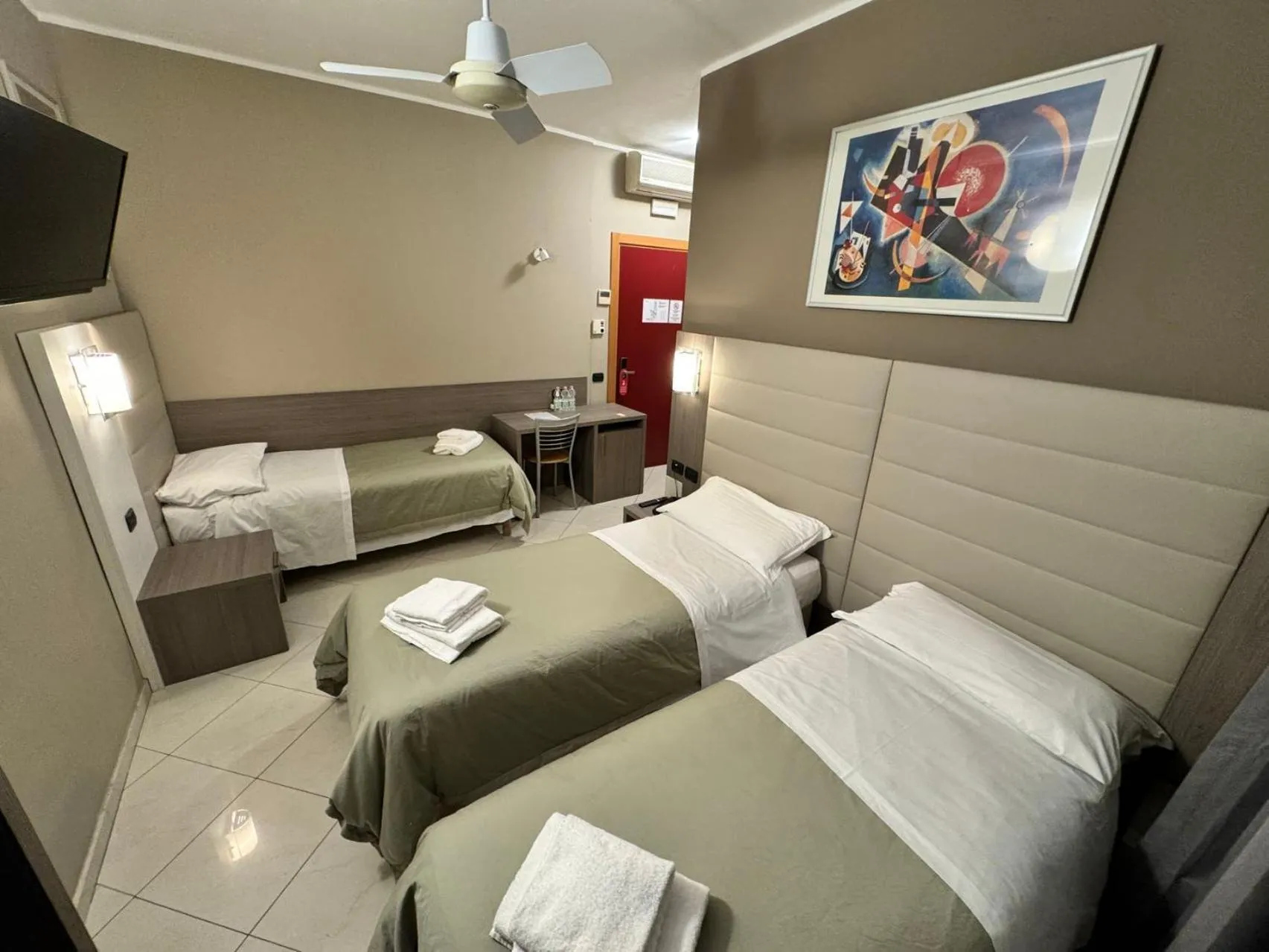 Bedroom, Bed in Hotel Parma