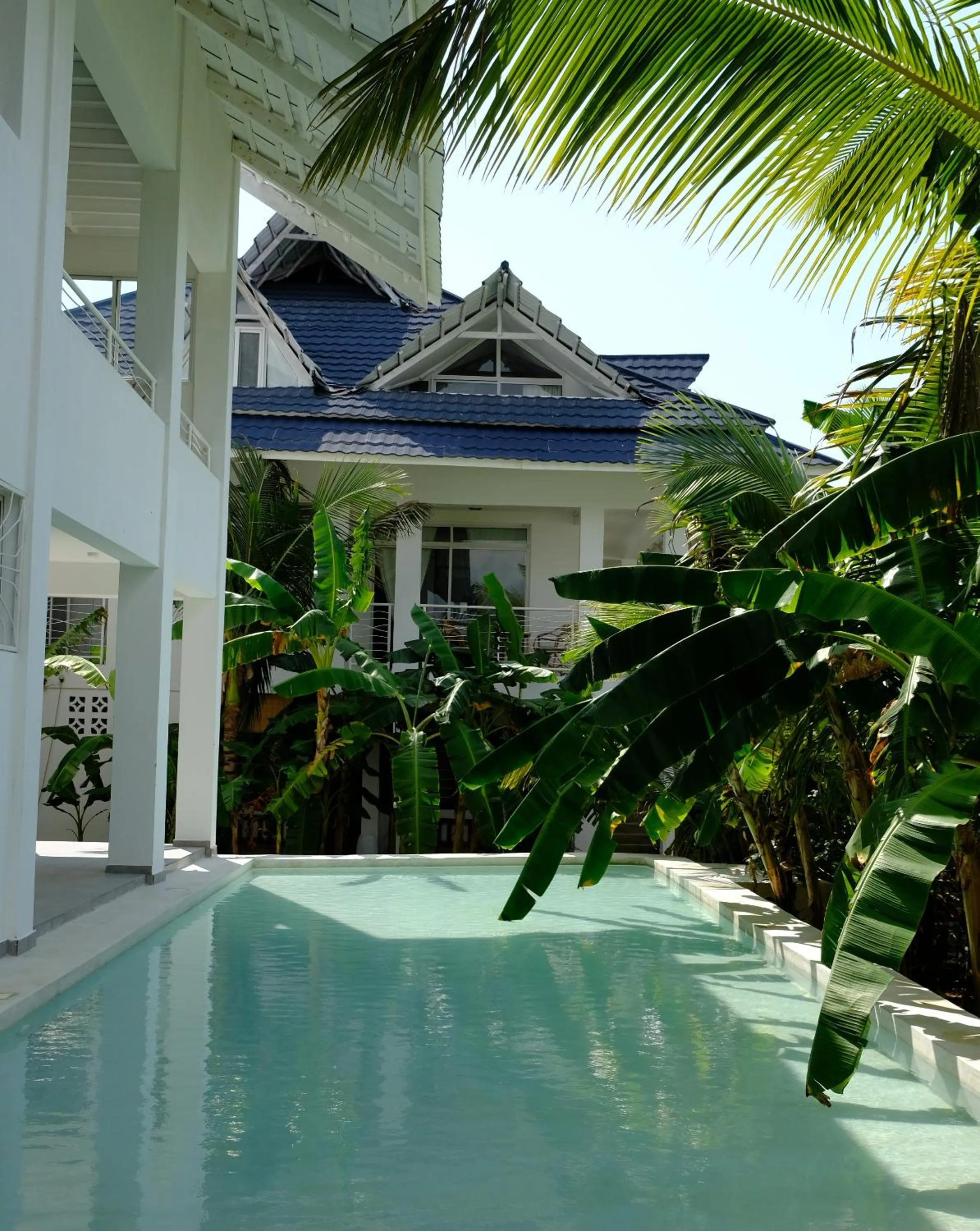 Property building in Kobe House