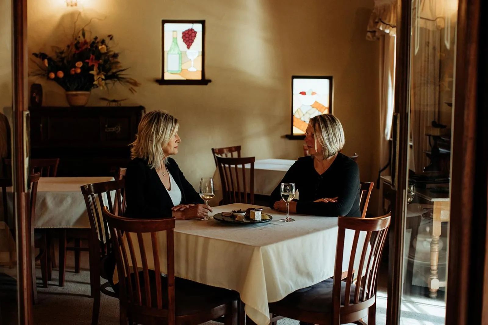 Restaurant/places to eat in Holberry House