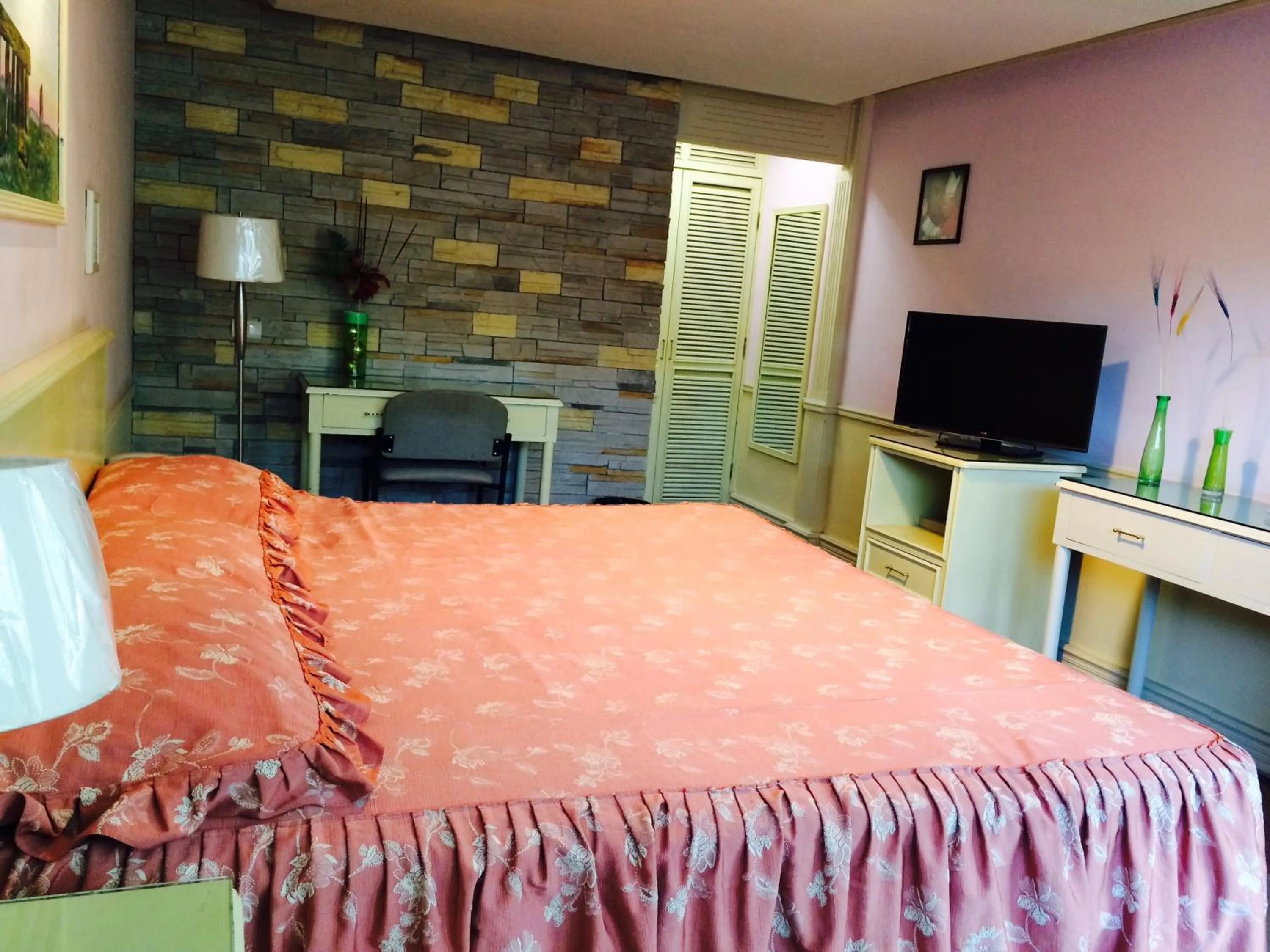 Classic Suite - single occupancy in Hotel Cuellar