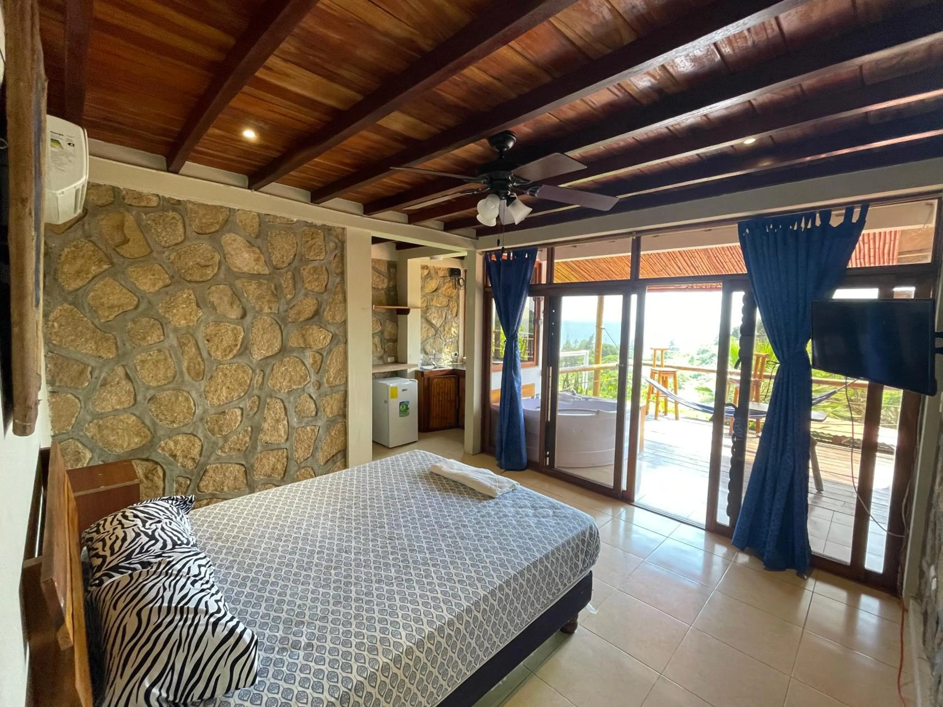 Bed in Punta Hills Montanita