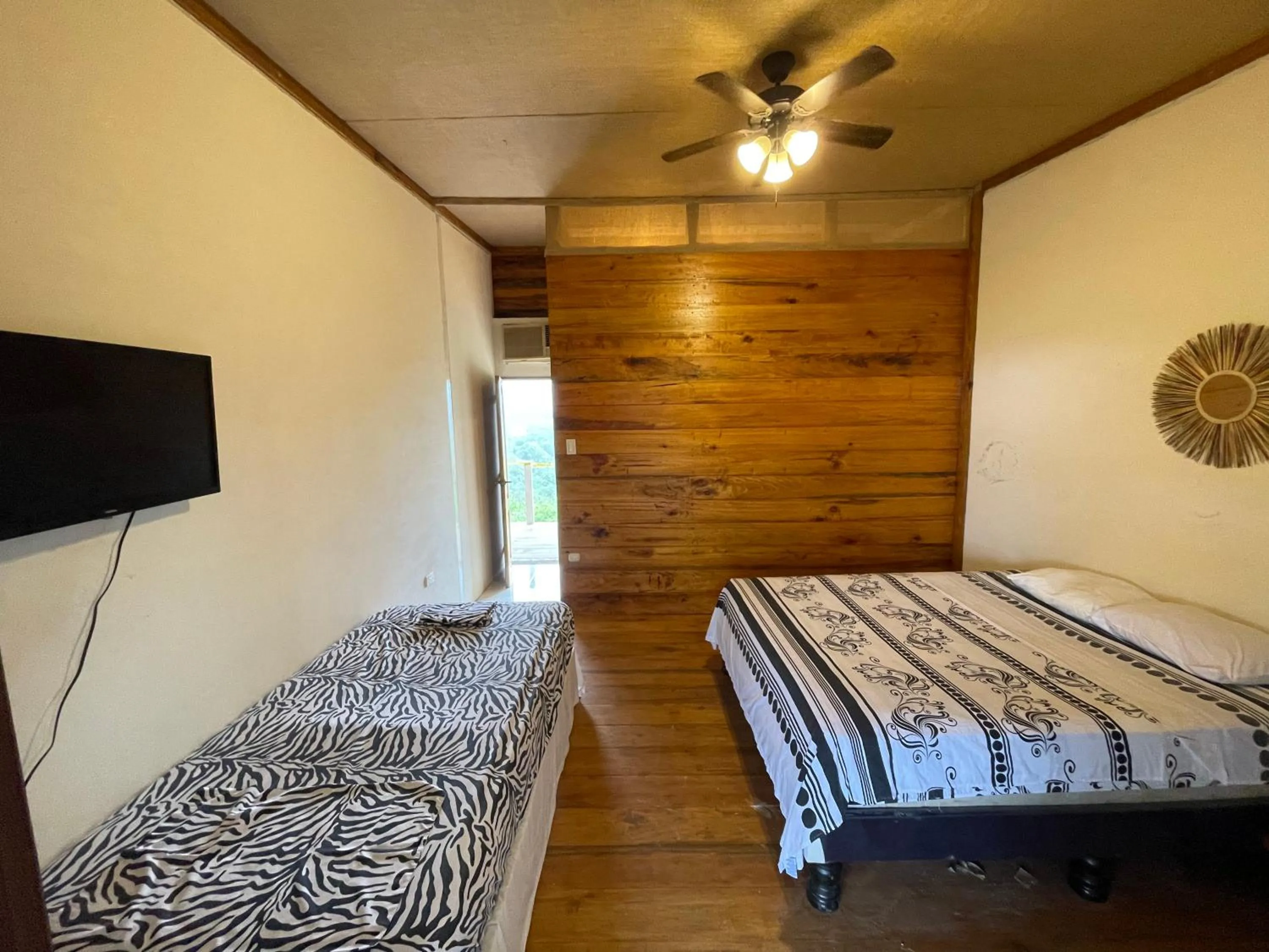 Toilet, Bed in Punta Hills Montanita