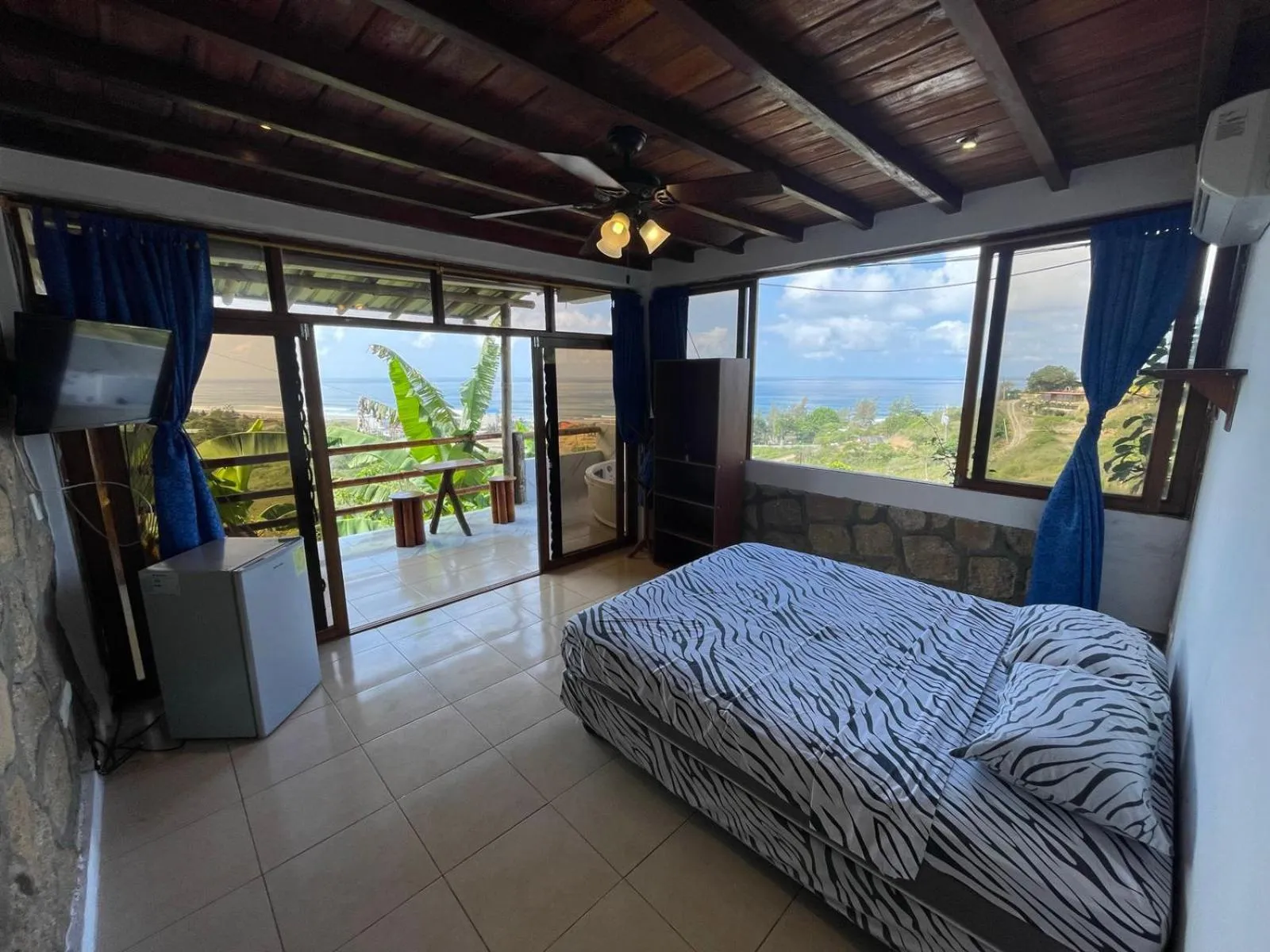 Bed in Punta Hills Montanita