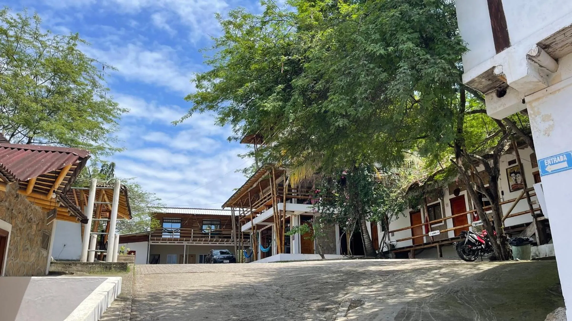 Property building in Punta Hills Montanita