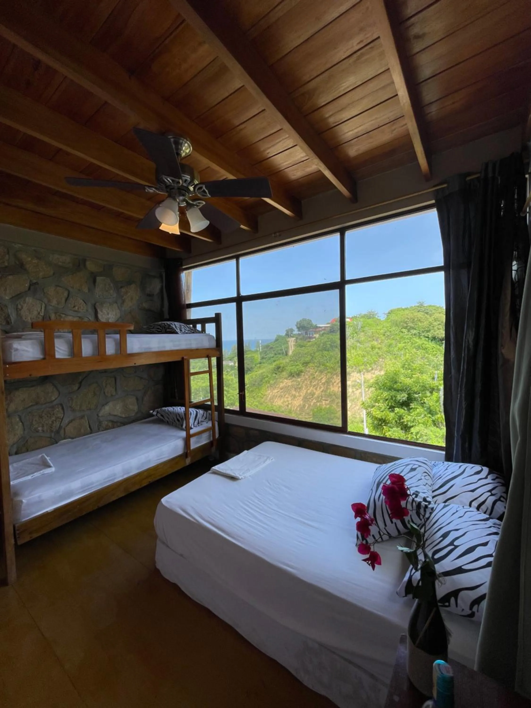 Bed in Punta Hills Montanita