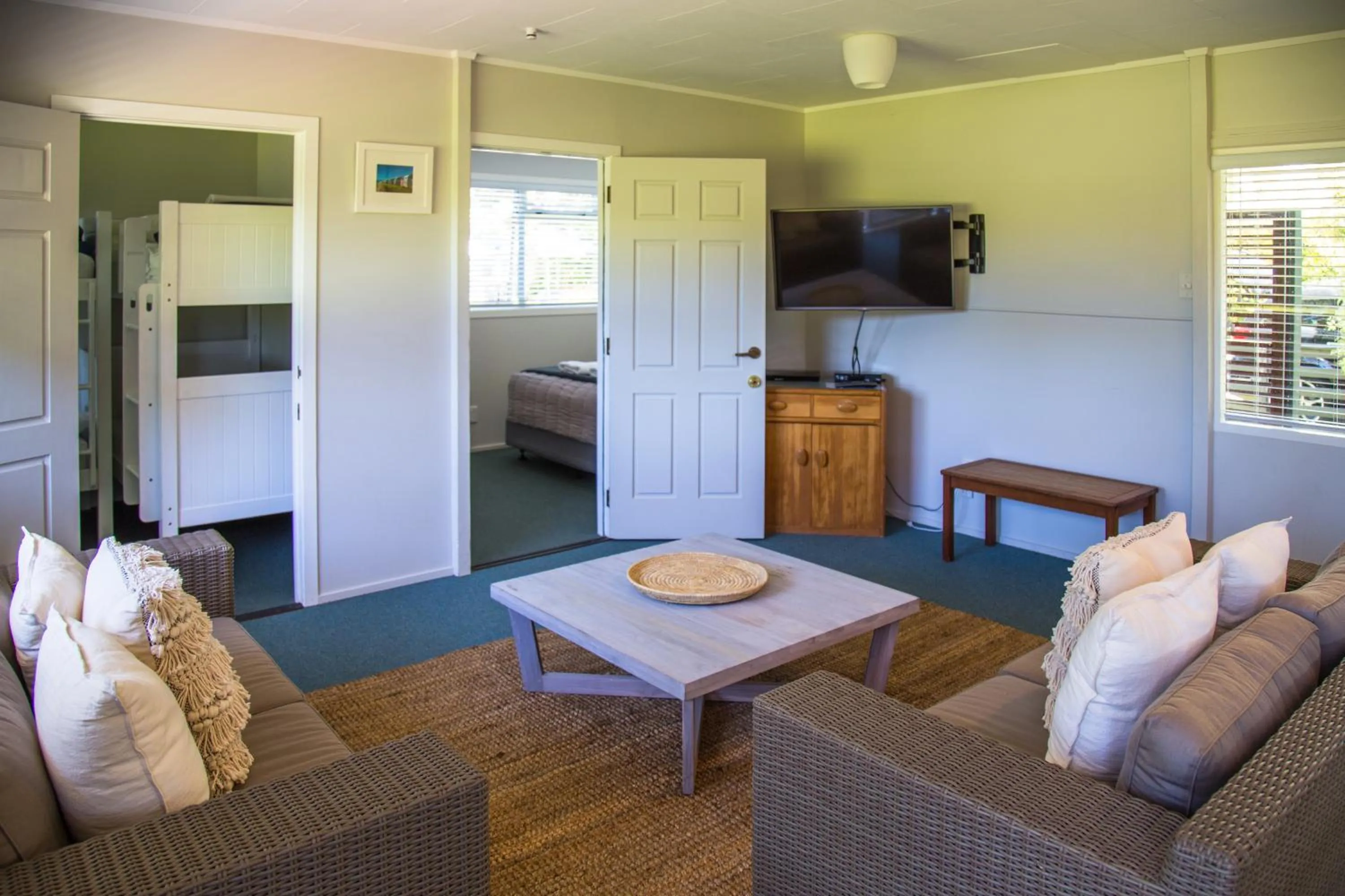 TV and multimedia in Hahei Beach Resort