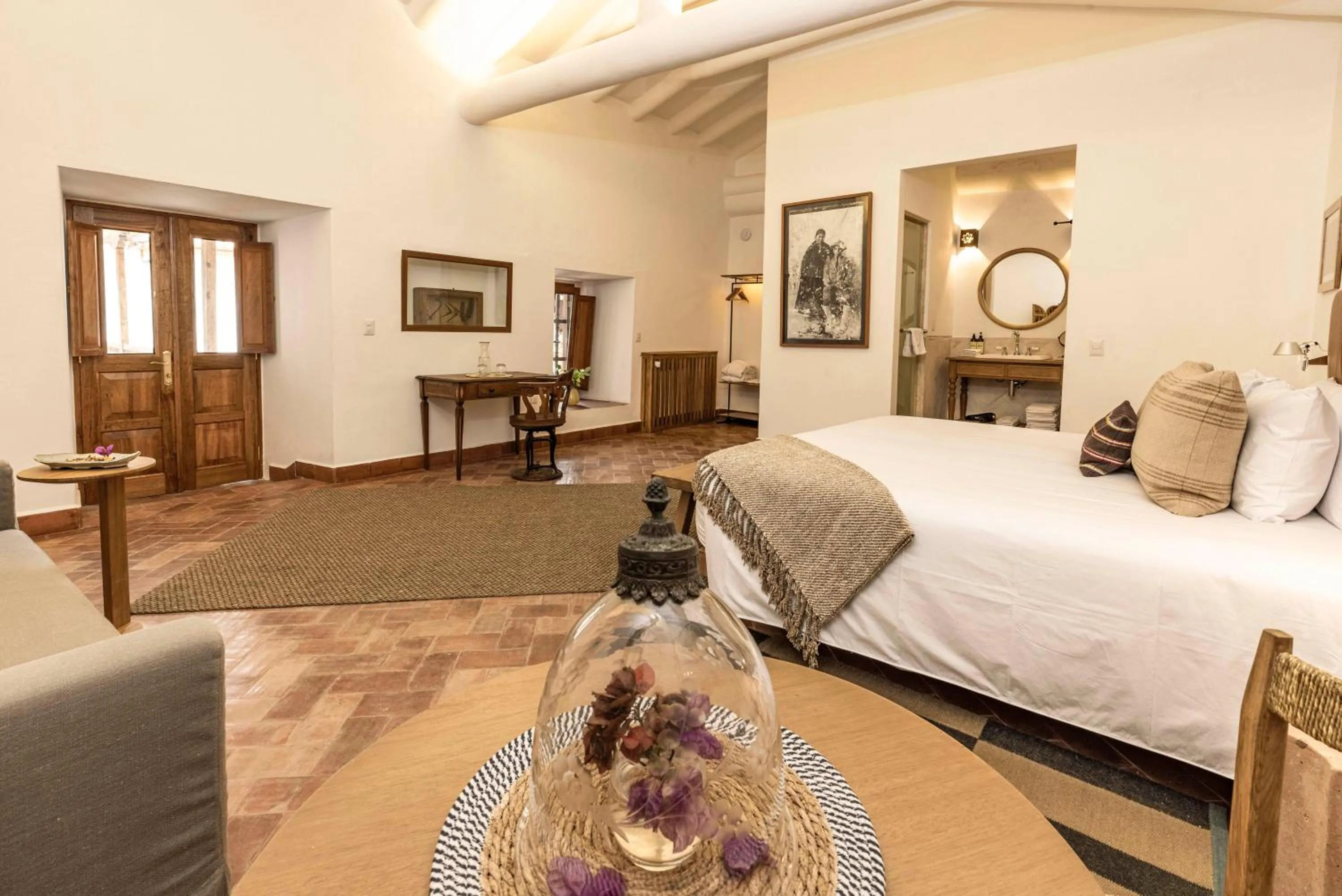 Photo of the whole room, Bed in Casa Clara by Ananay Hotels