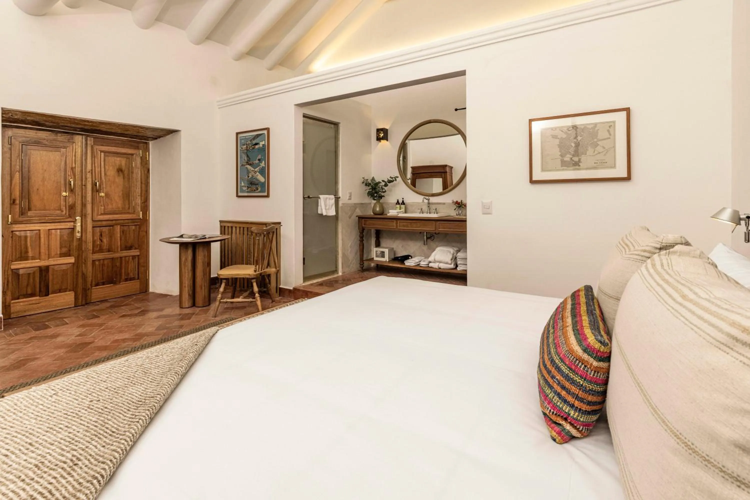 Photo of the whole room, Bed in Casa Clara by Ananay Hotels