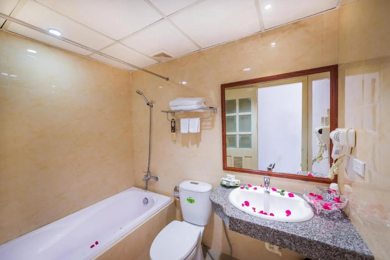 Bathroom in Tu Sakura Hotel