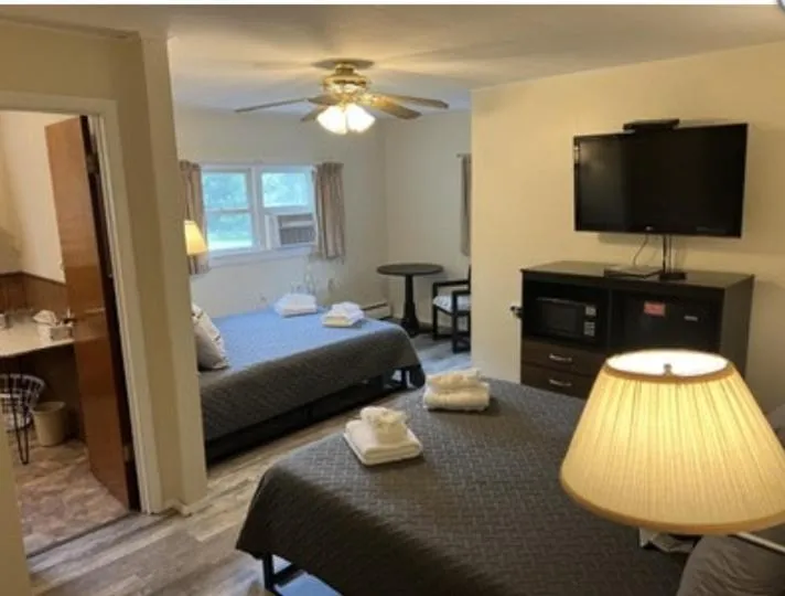 Bed in Colton Point Motel