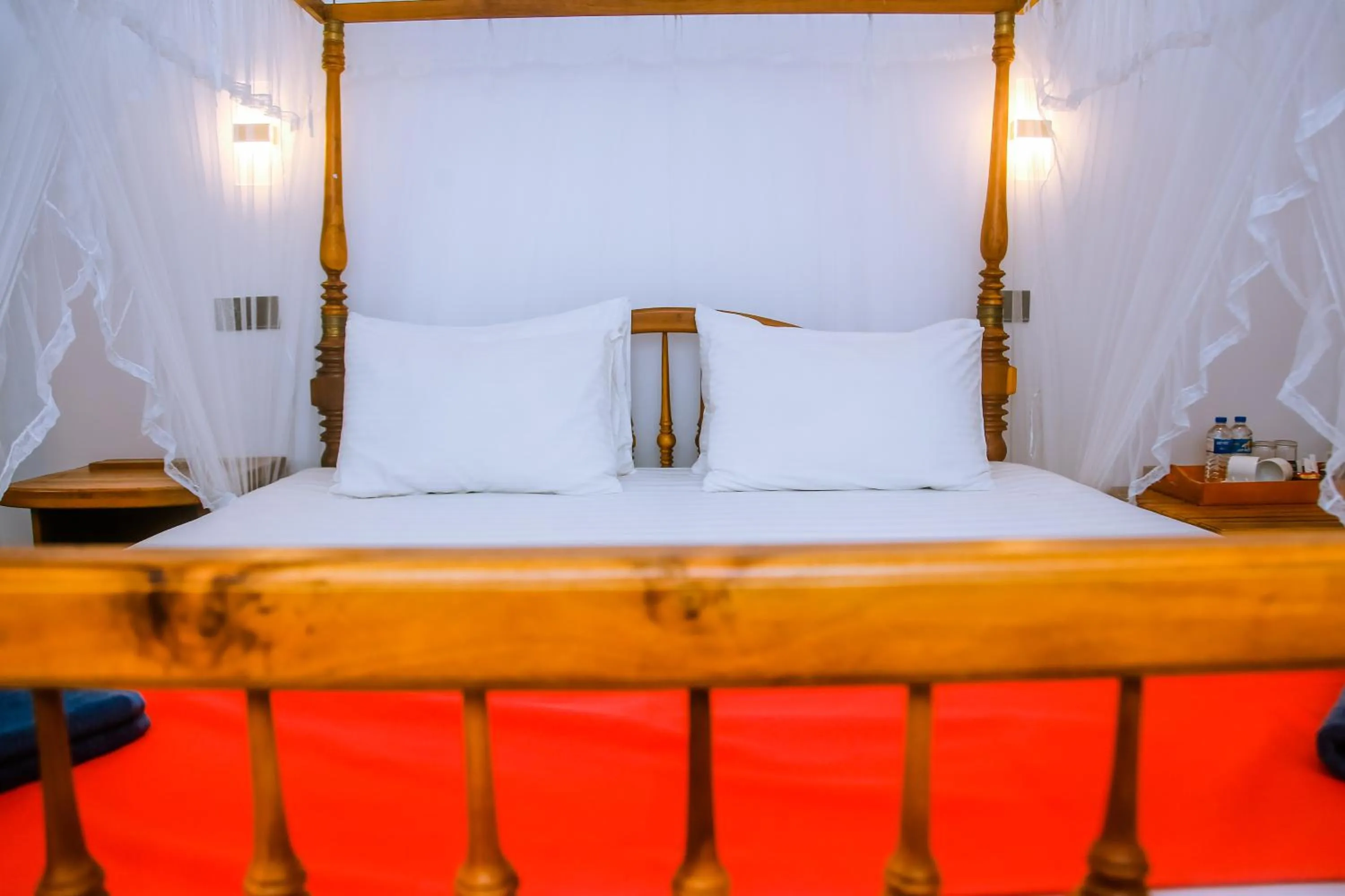 Bed in Surf Sea Breeze