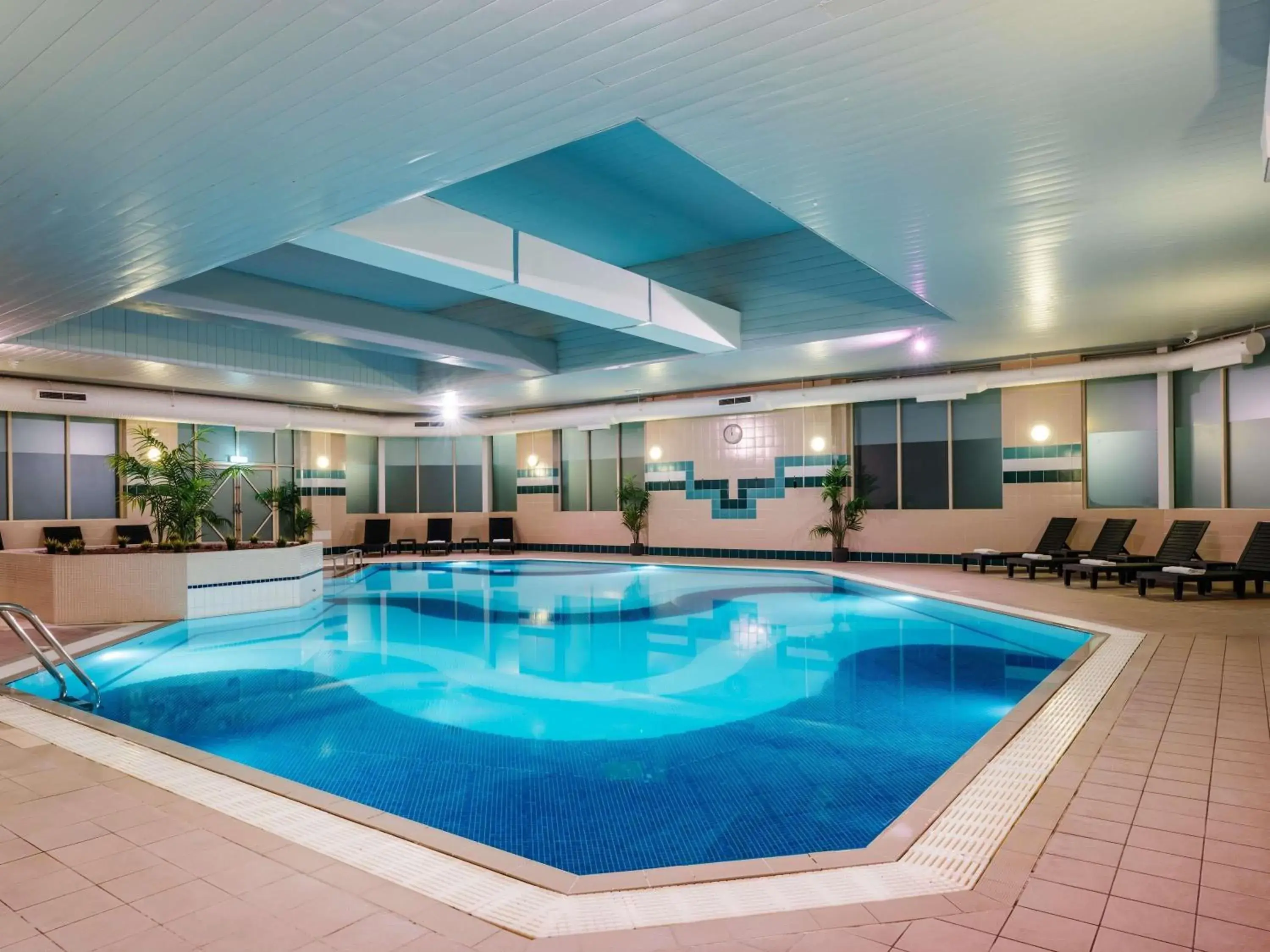 Pool view in Mercure Daventry Court Hotel Pool view in Mercure Daventry Court Hotel