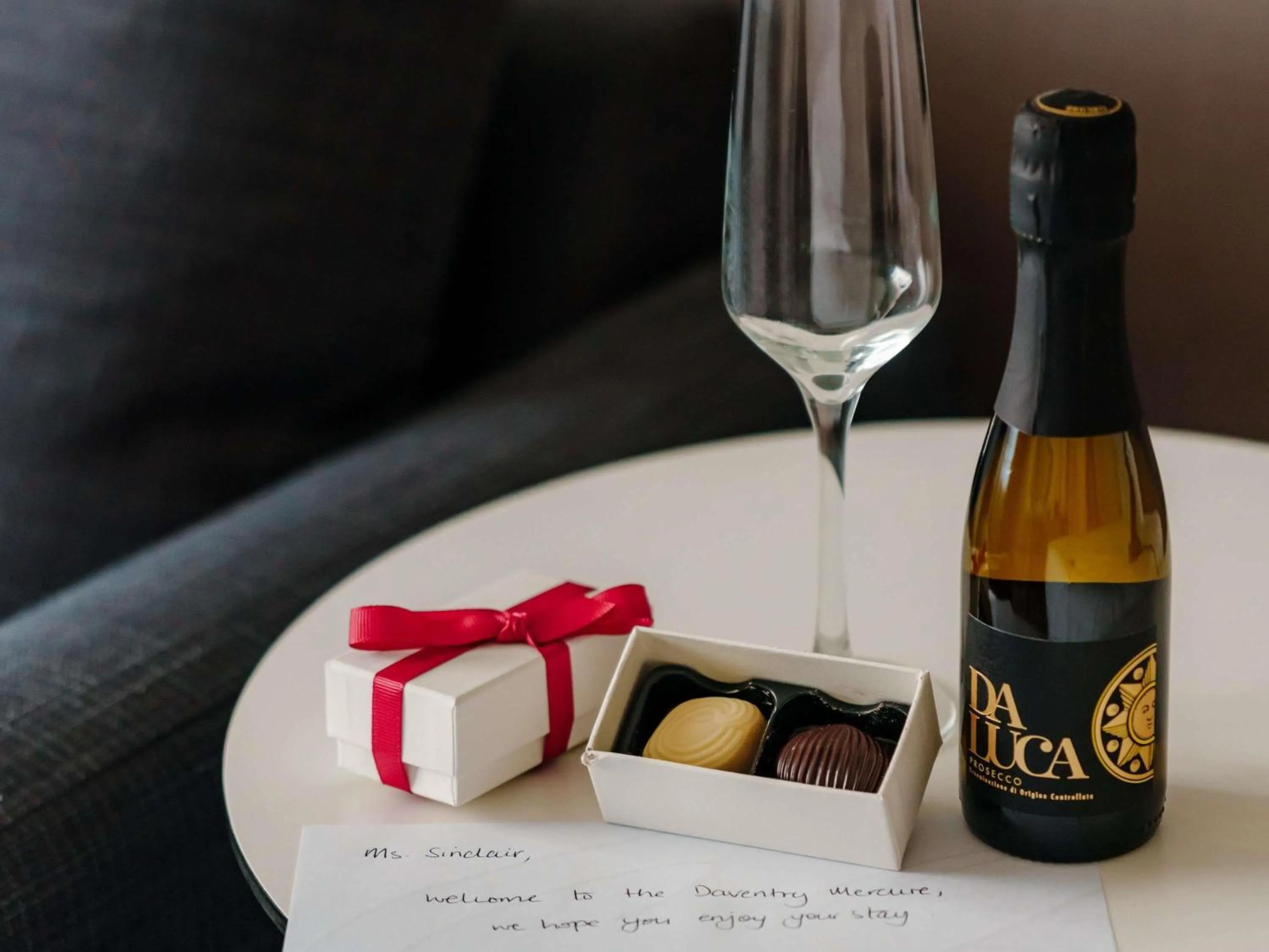 Bedroom in Mercure Daventry Court Hotel