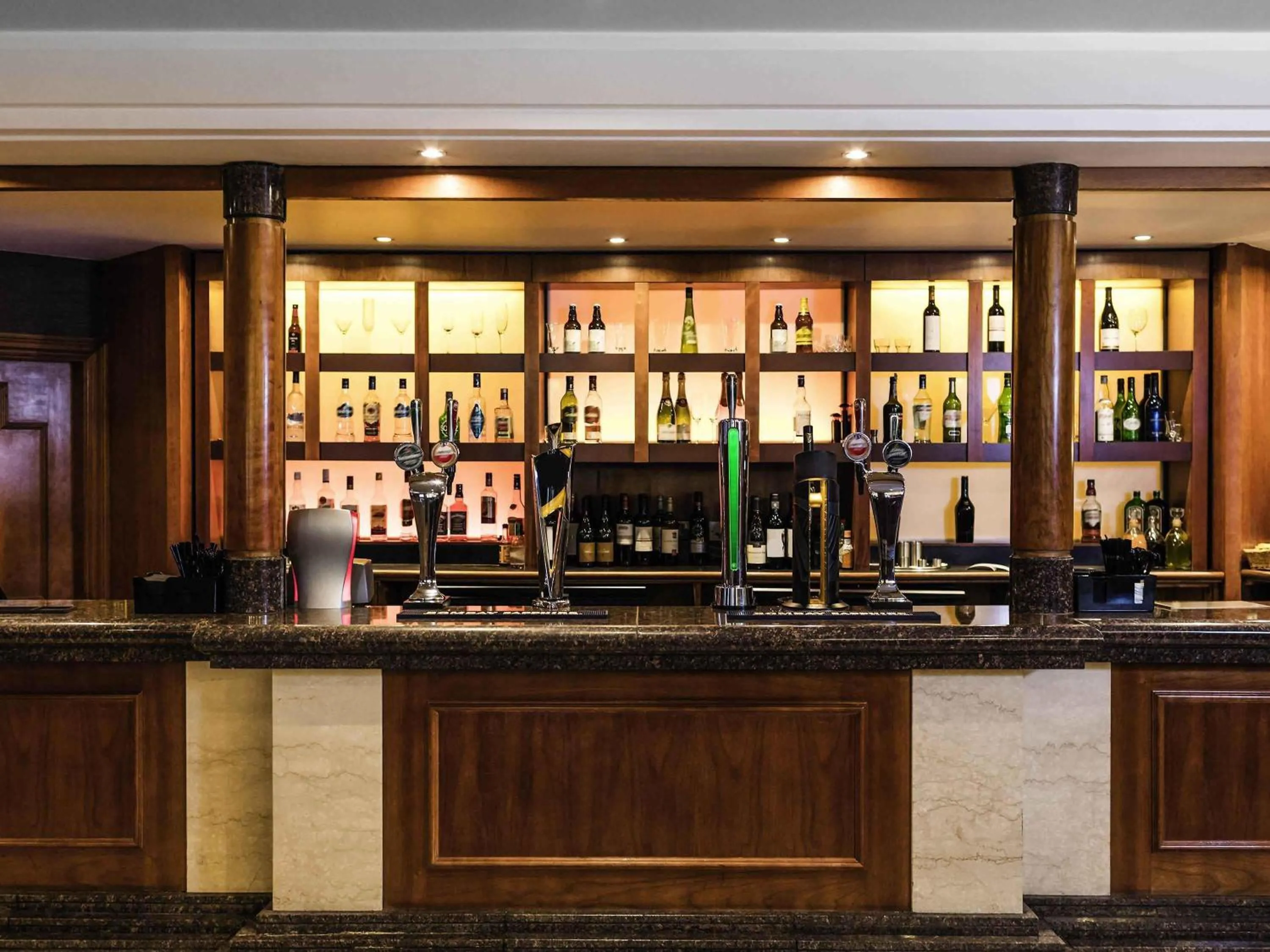 Property building in Mercure Daventry Court Hotel