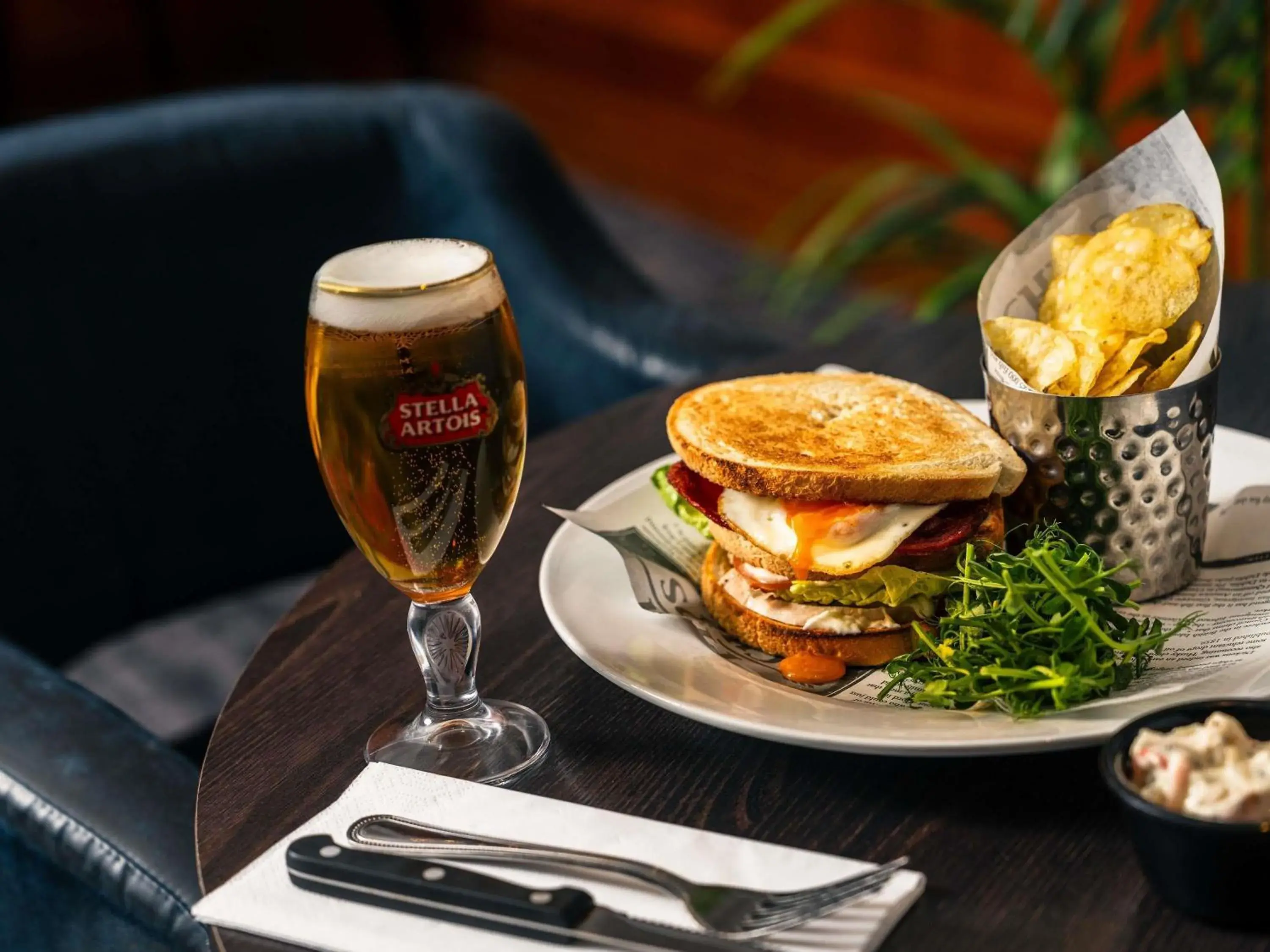 Restaurant/places to eat in Mercure Daventry Court Hotel Restaurant/places to eat in Mercure Daventry Court Hotel