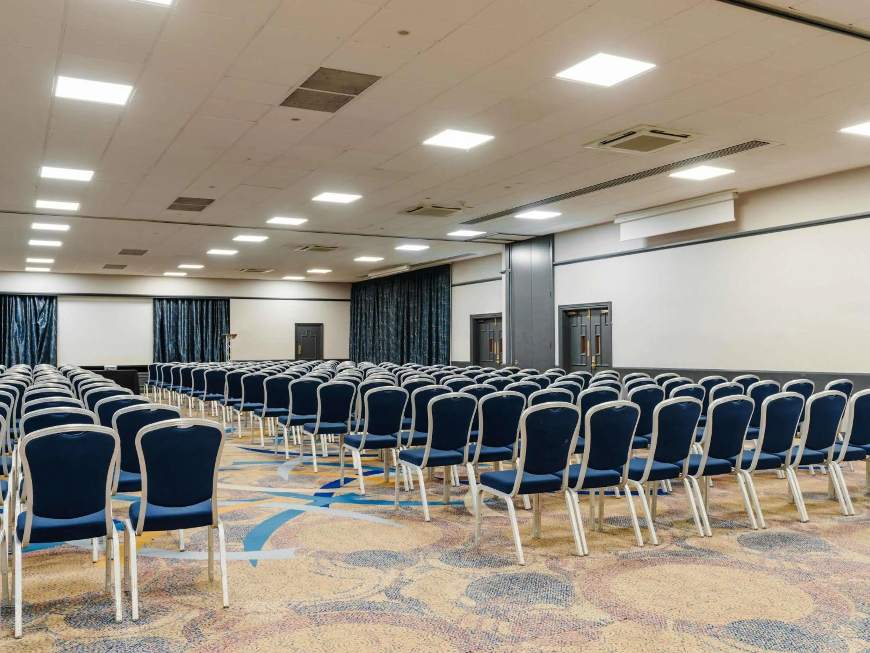 Meeting/conference room in Mercure Daventry Court Hotel