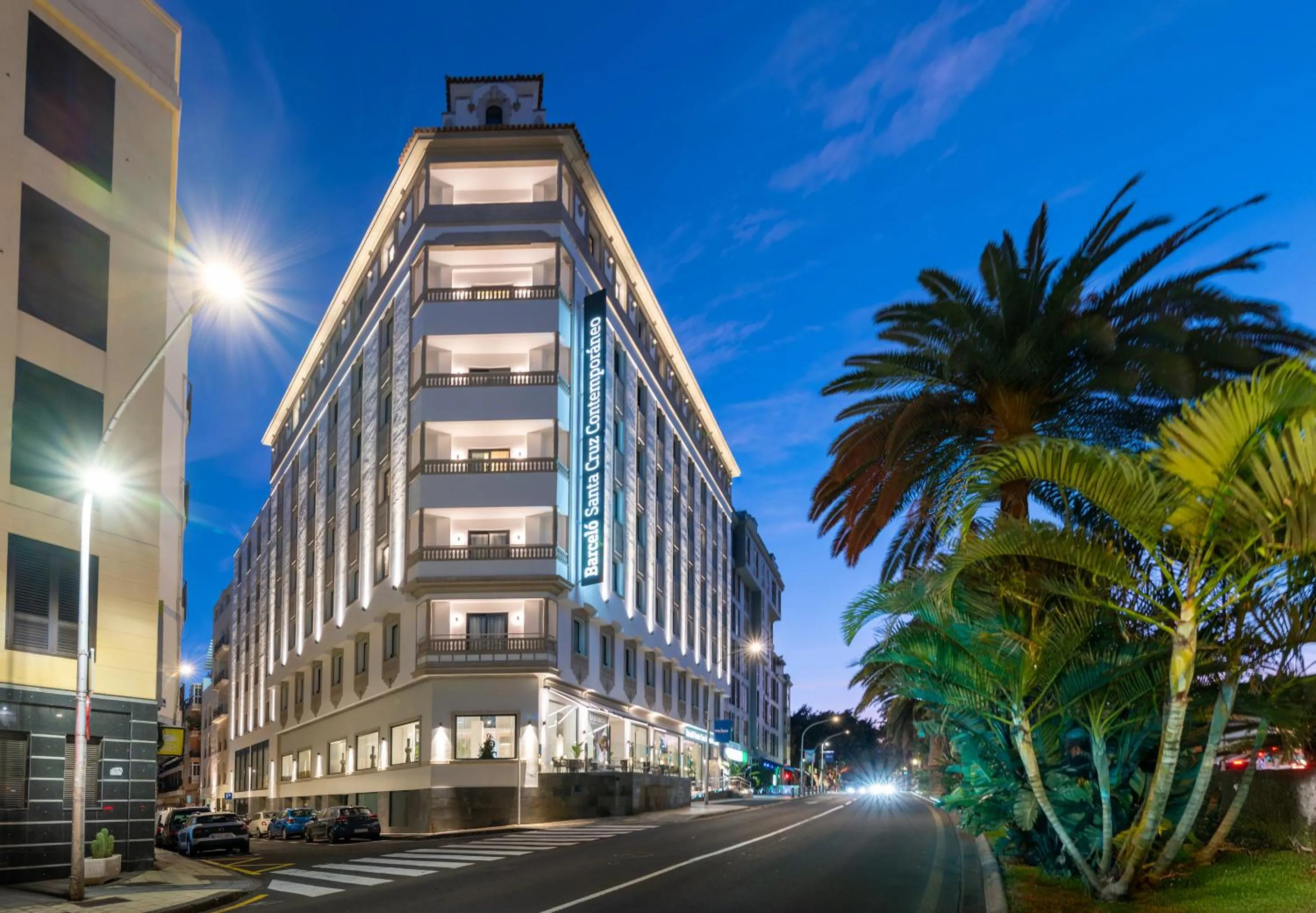 Facade/entrance in Barceló Santa Cruz Contemporáneo