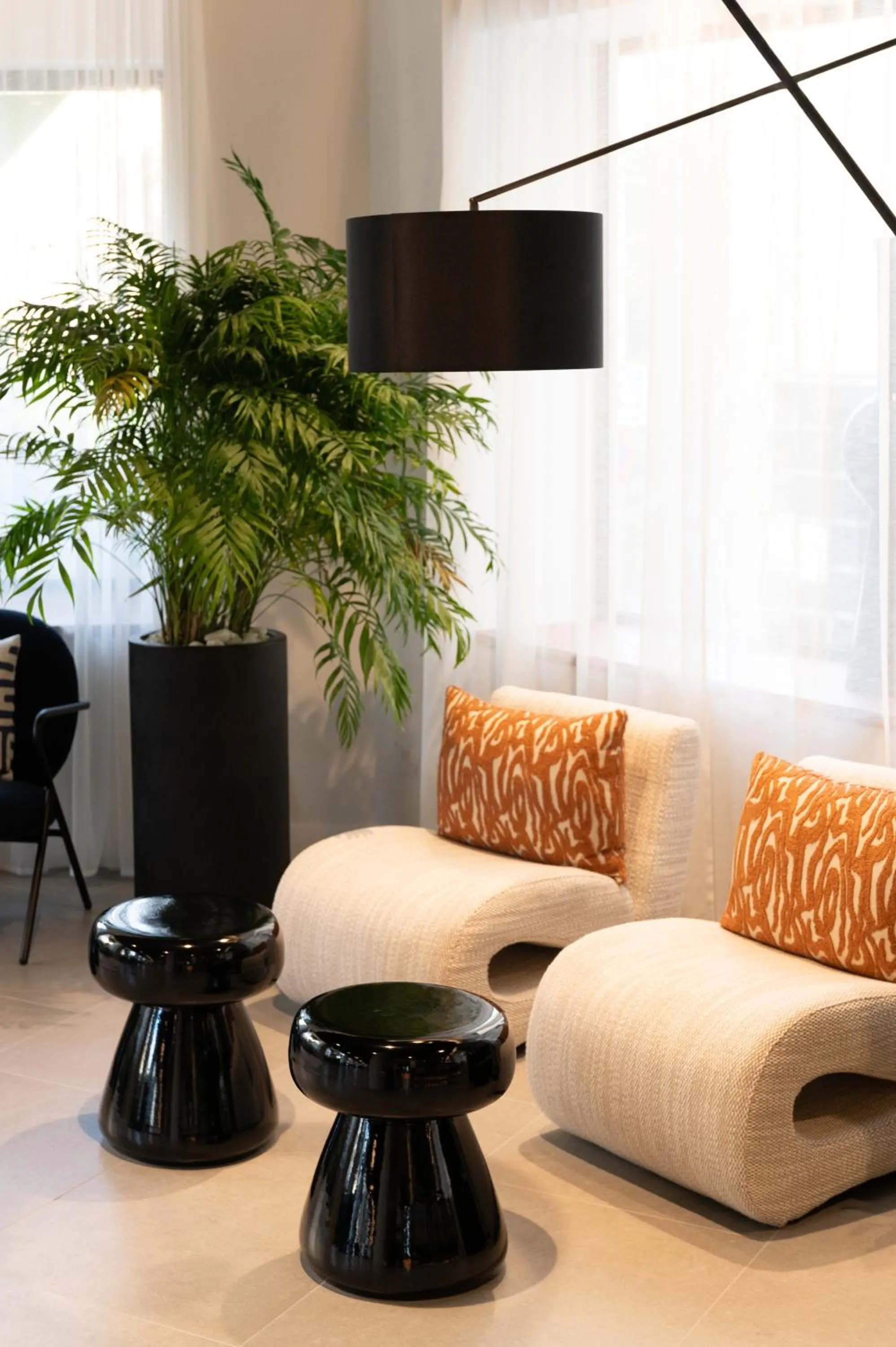 Lounge or bar in Barceló Santa Cruz Contemporáneo