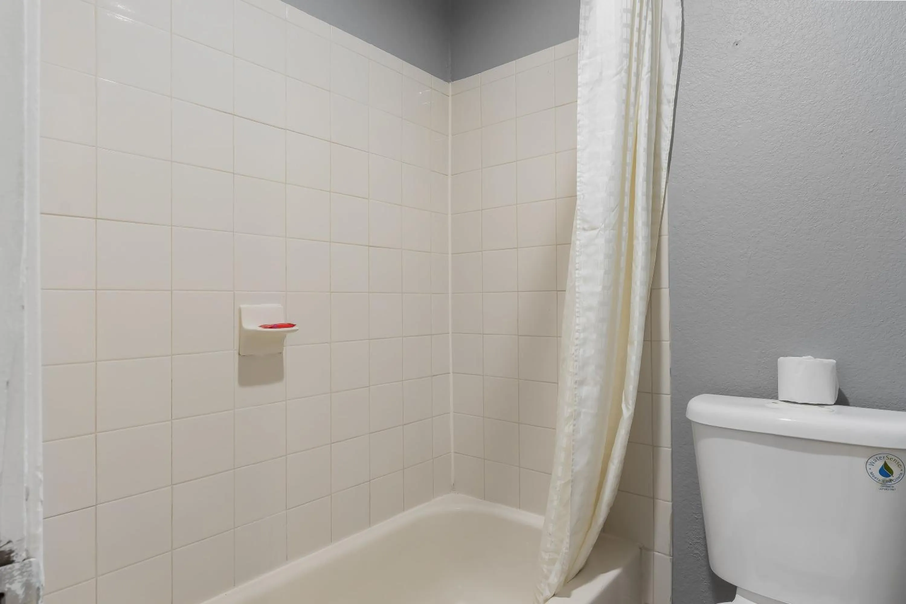 Bathroom in Golden Inn Dallas by Hotel O